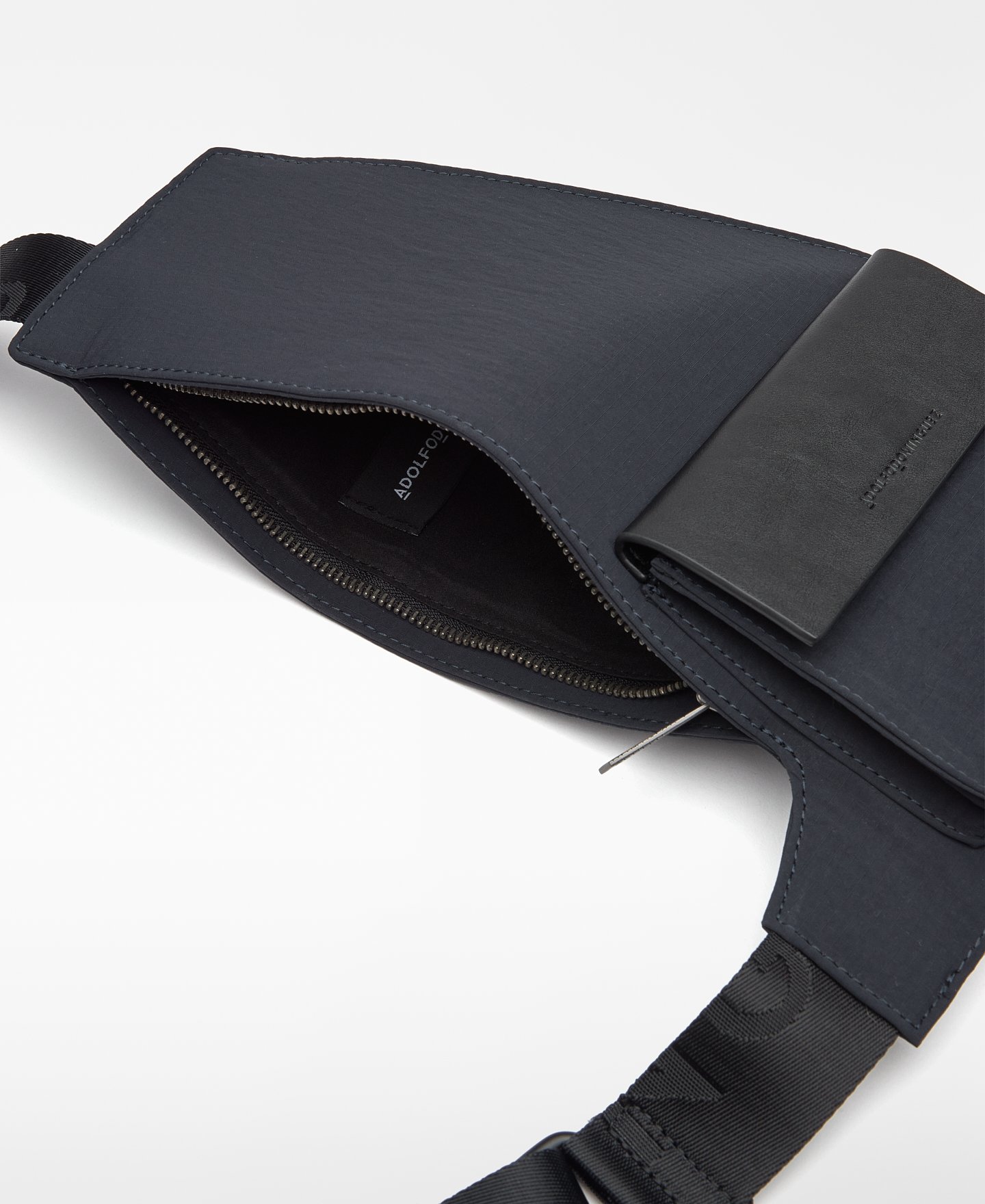 Crossbody nailon bolsillo image number 3