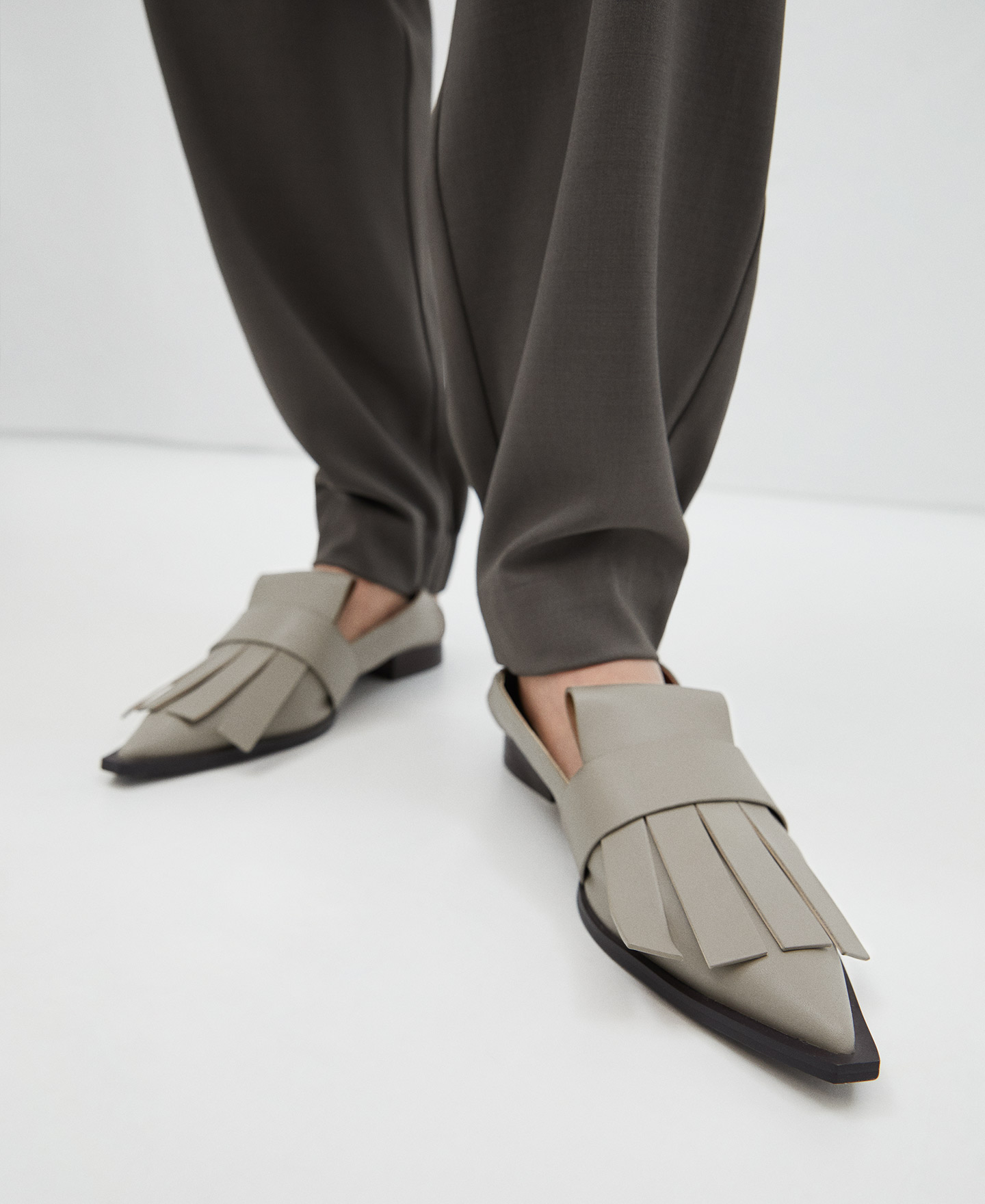 Zapato plano maxi flecos image number 3