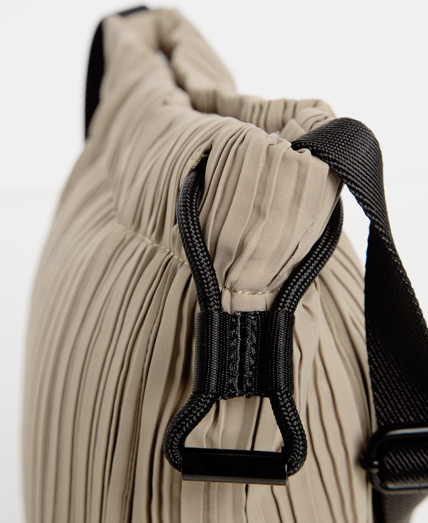 Leather textured small shoulder bag image number 1