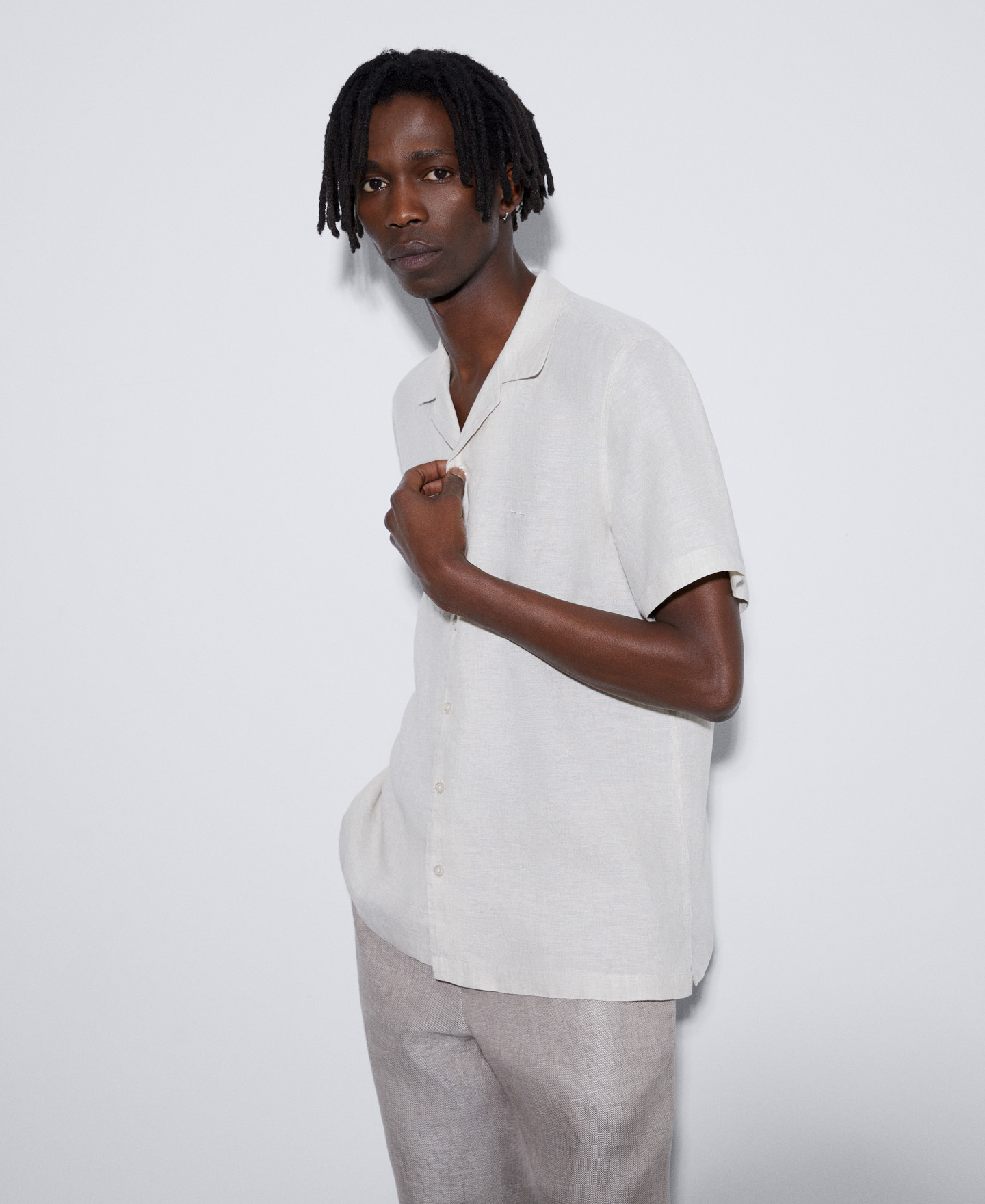 Bowling neck linen shirt image number 0