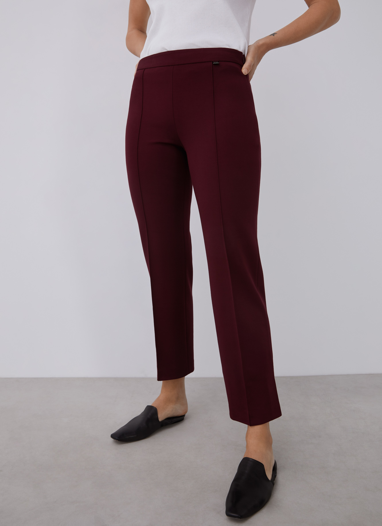 Straight trousers with French seams image number 0