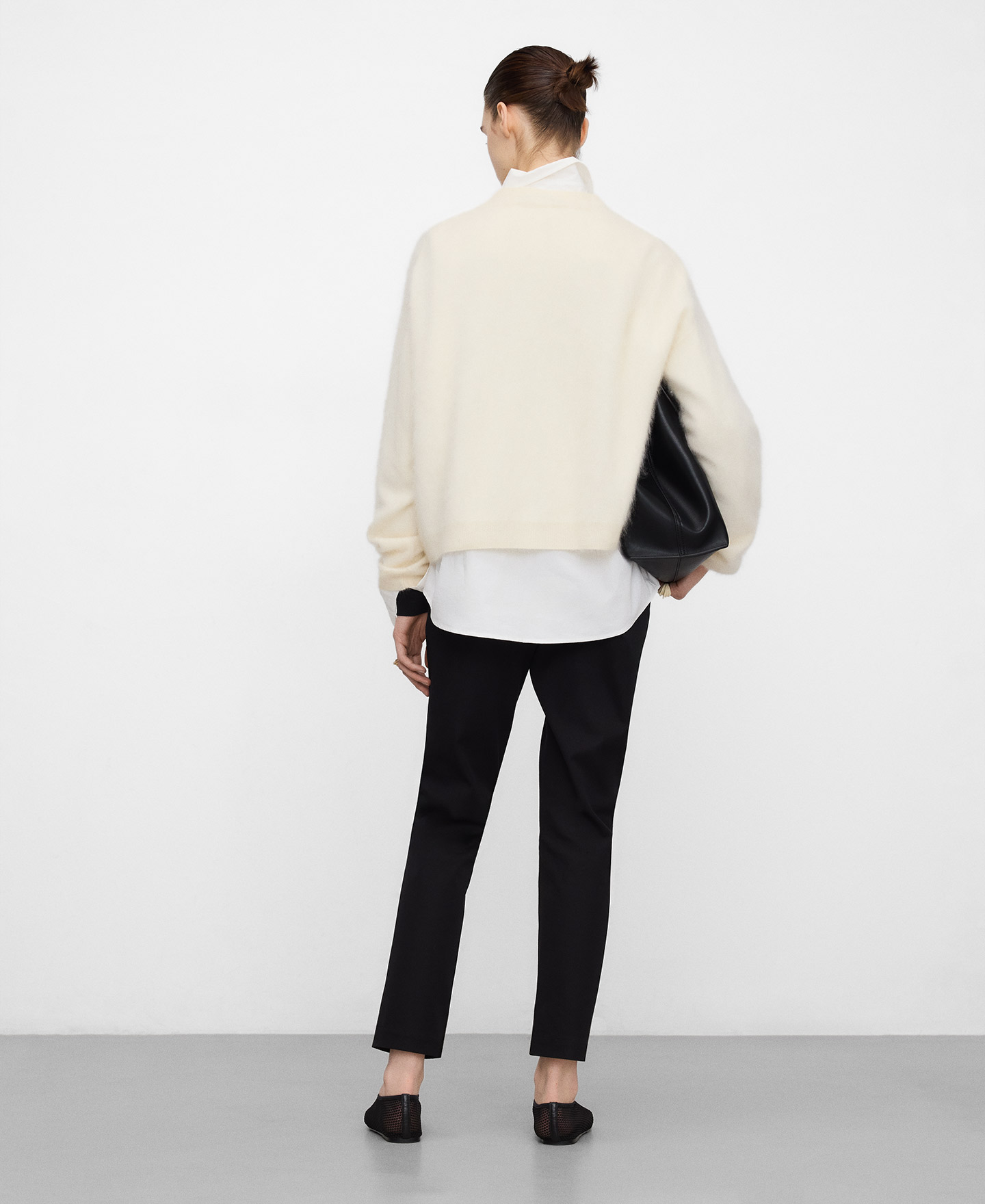 Ankle-length slim fit trousers image number 2