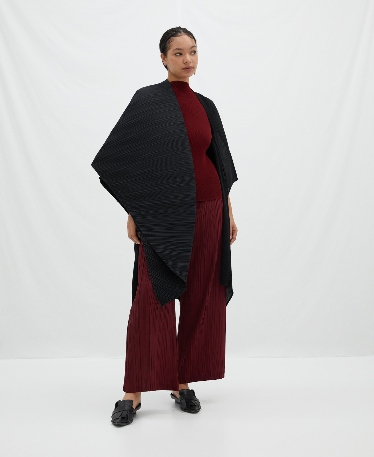 Pleated top with asymmetrical hem image number 1