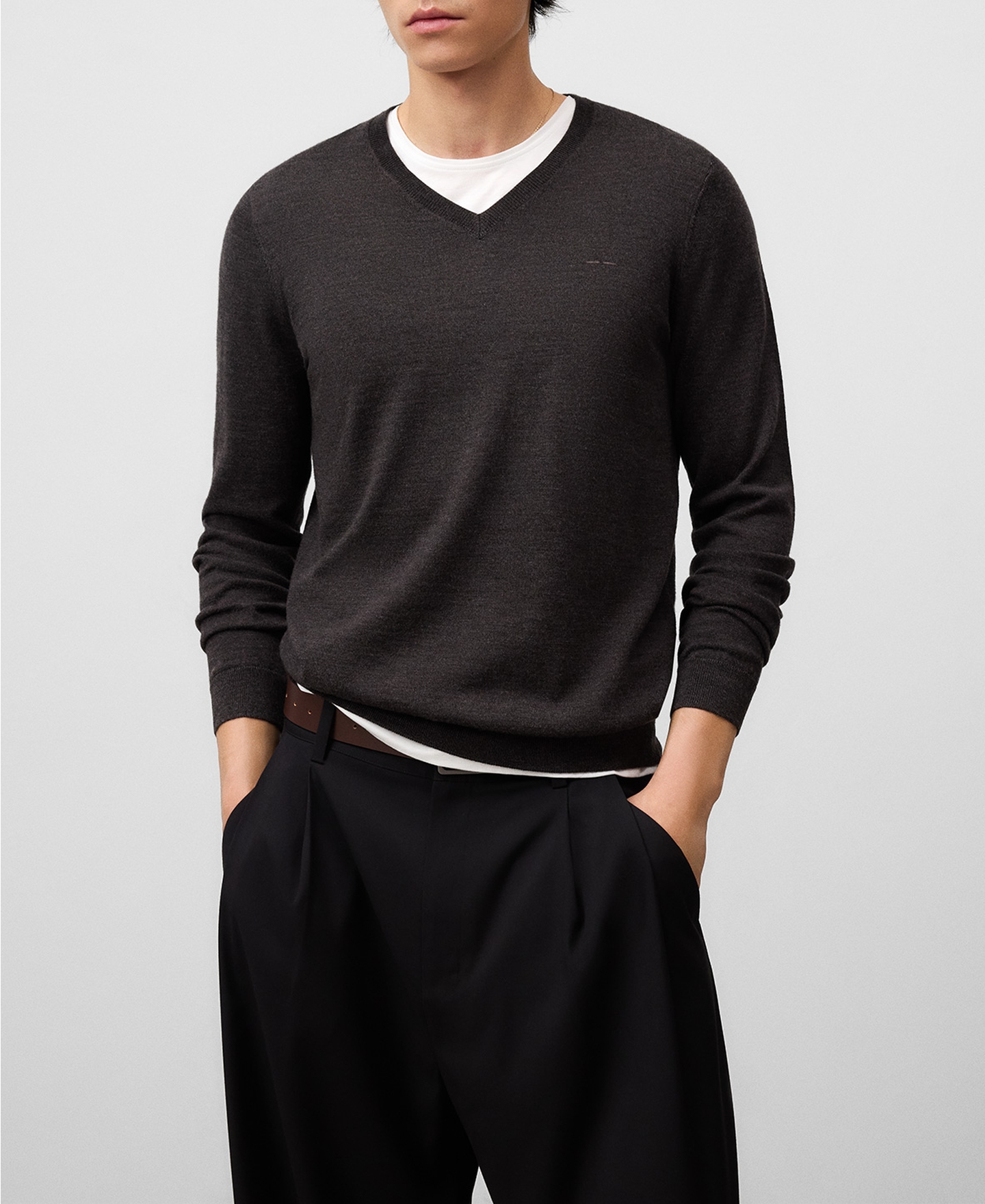 Merino wool V-neck sweater image number 0