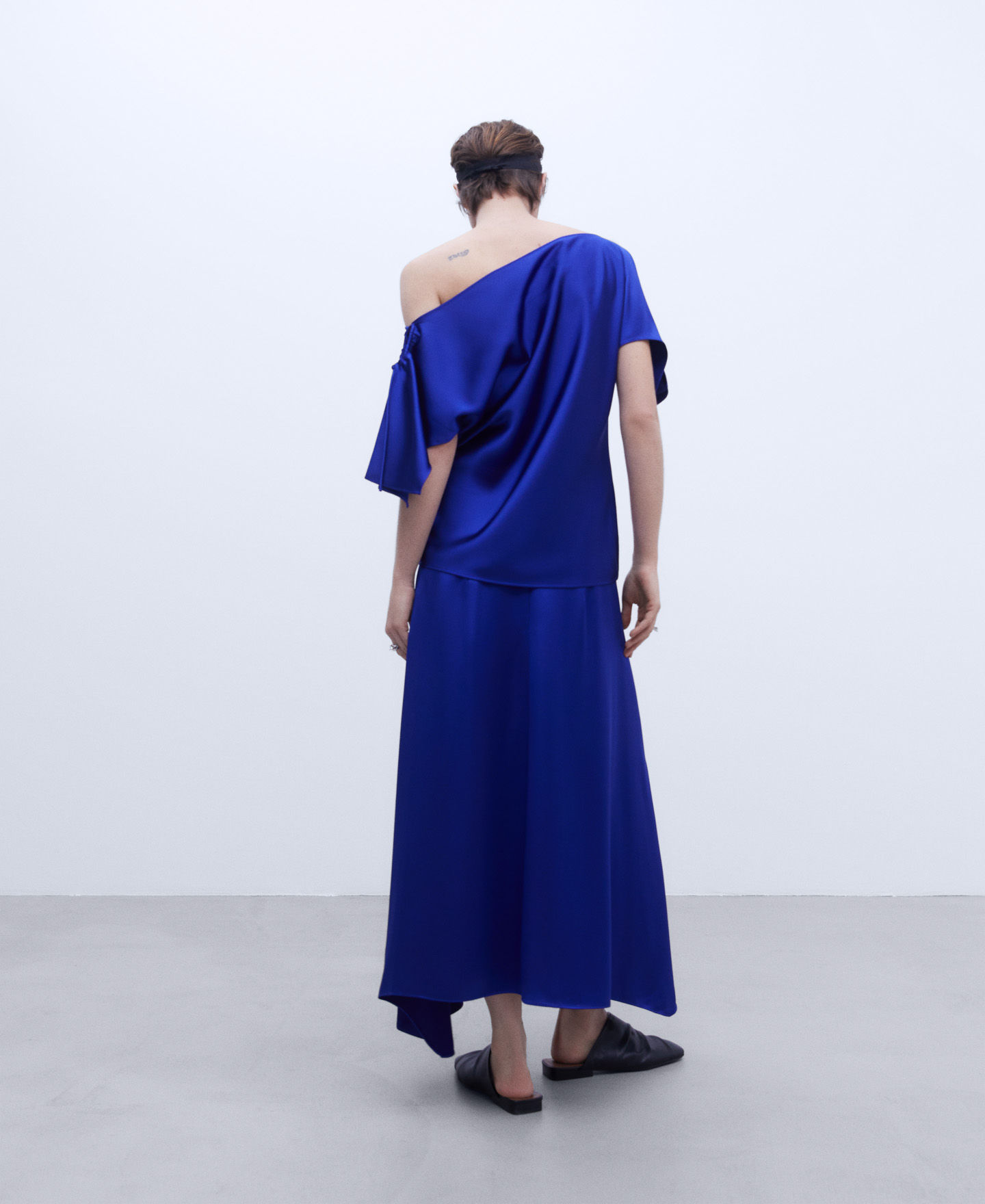 Midi skirt with godet image number 2