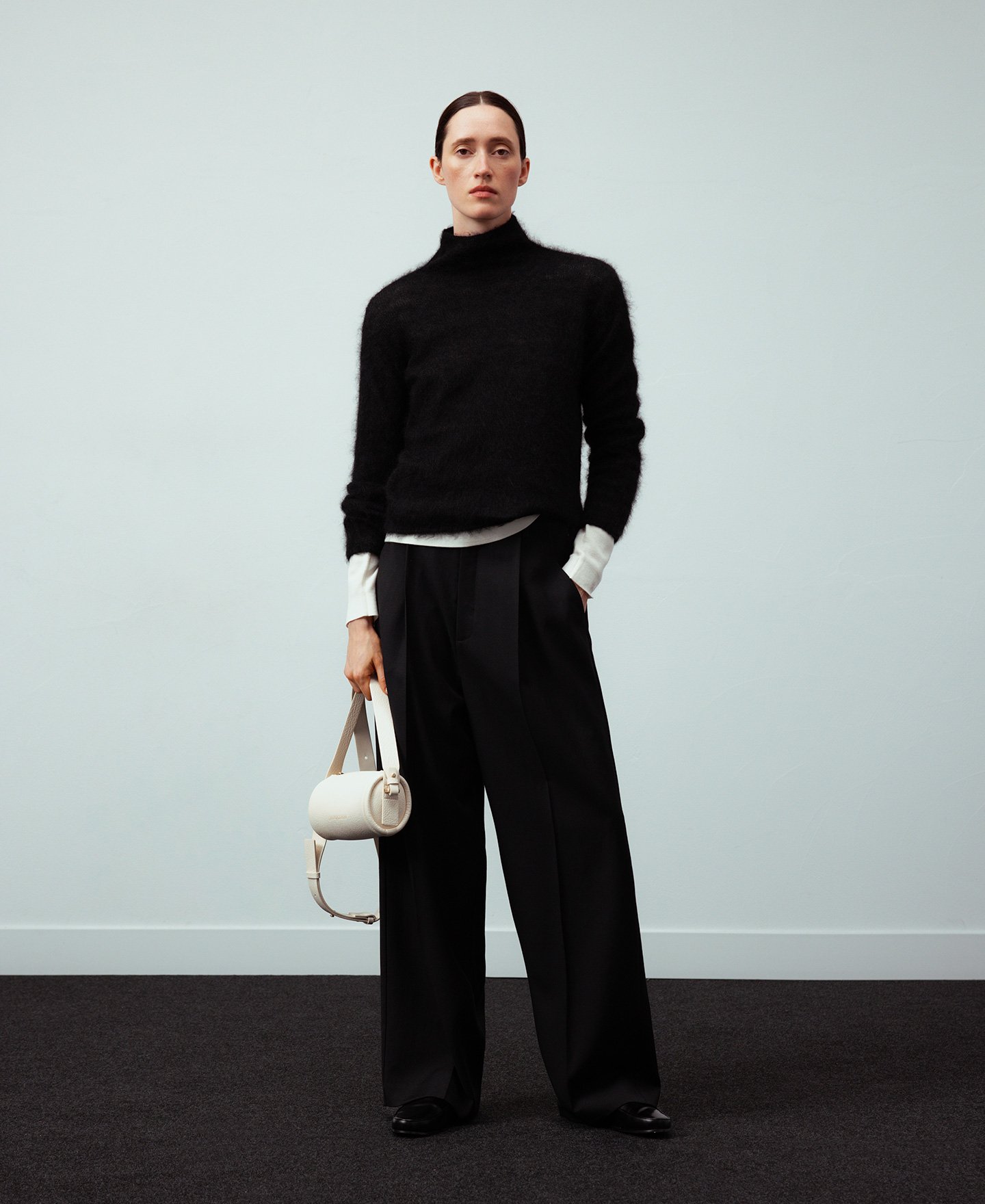 Non-Leather cylindrical bag woman image number 4