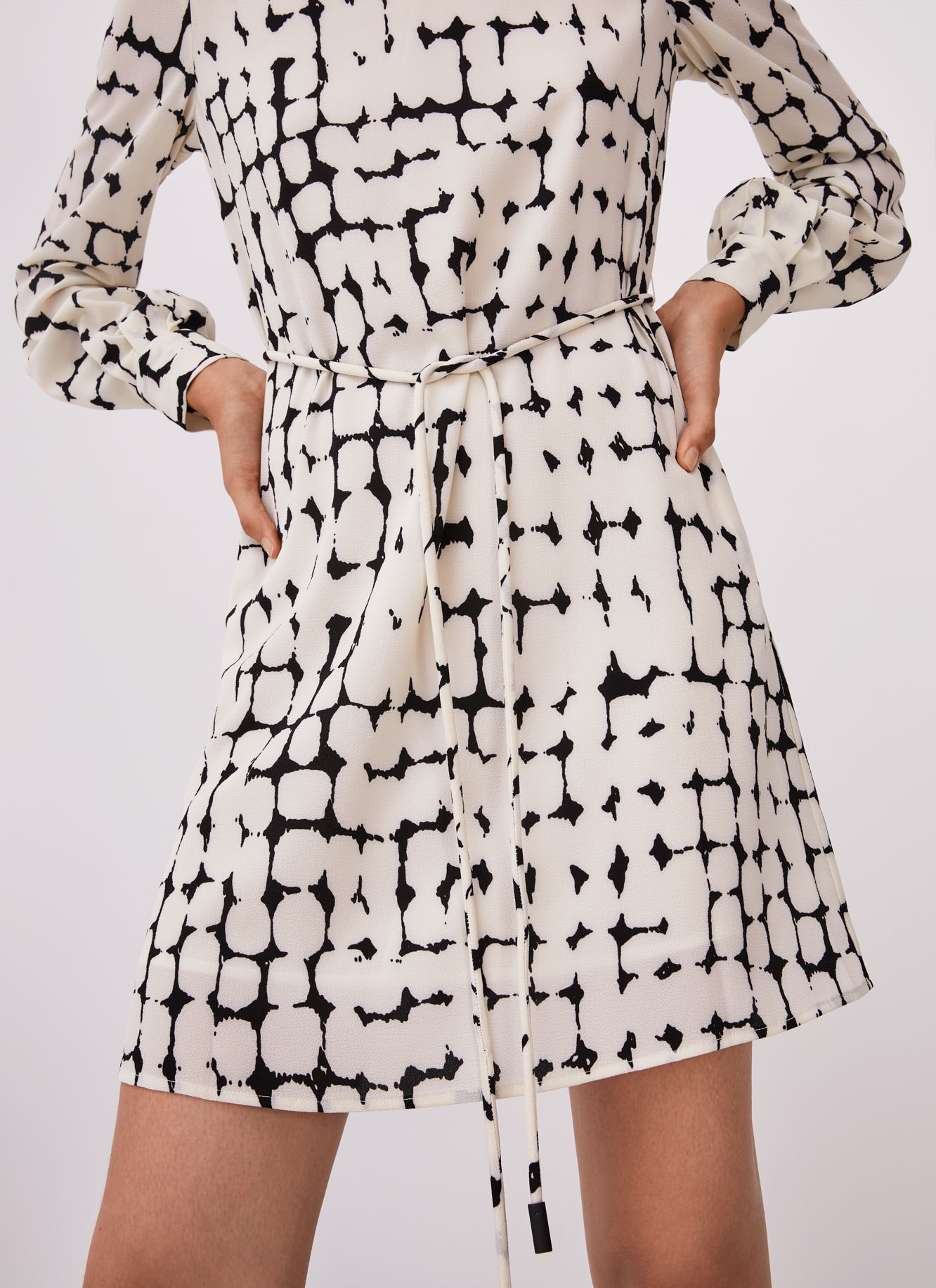 Mini dress with signature print image number 3