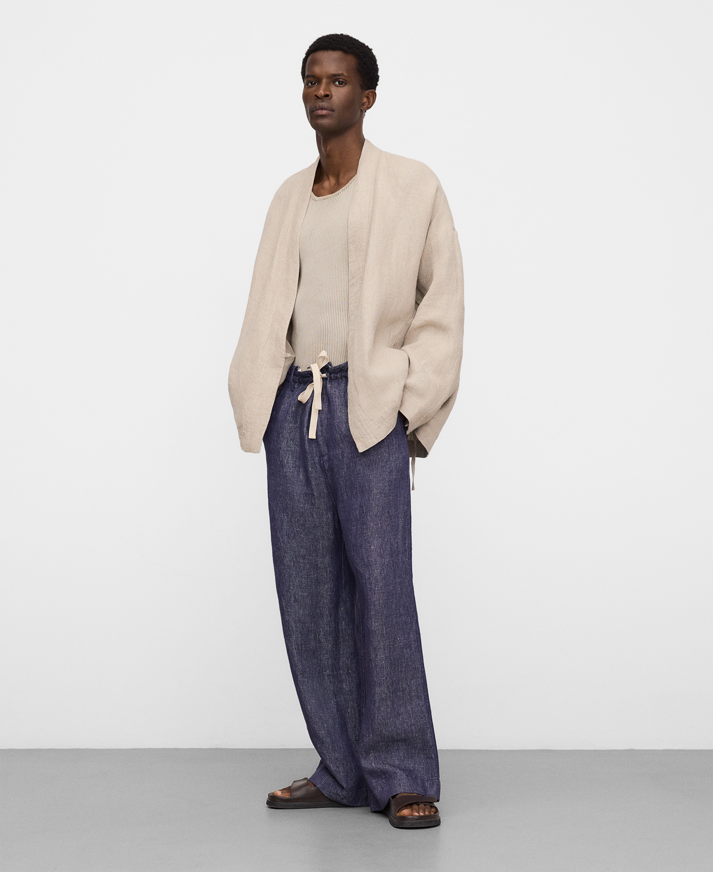 Pantal&oacute;n relaxed fit cord&oacute;n lino europeo image number 1