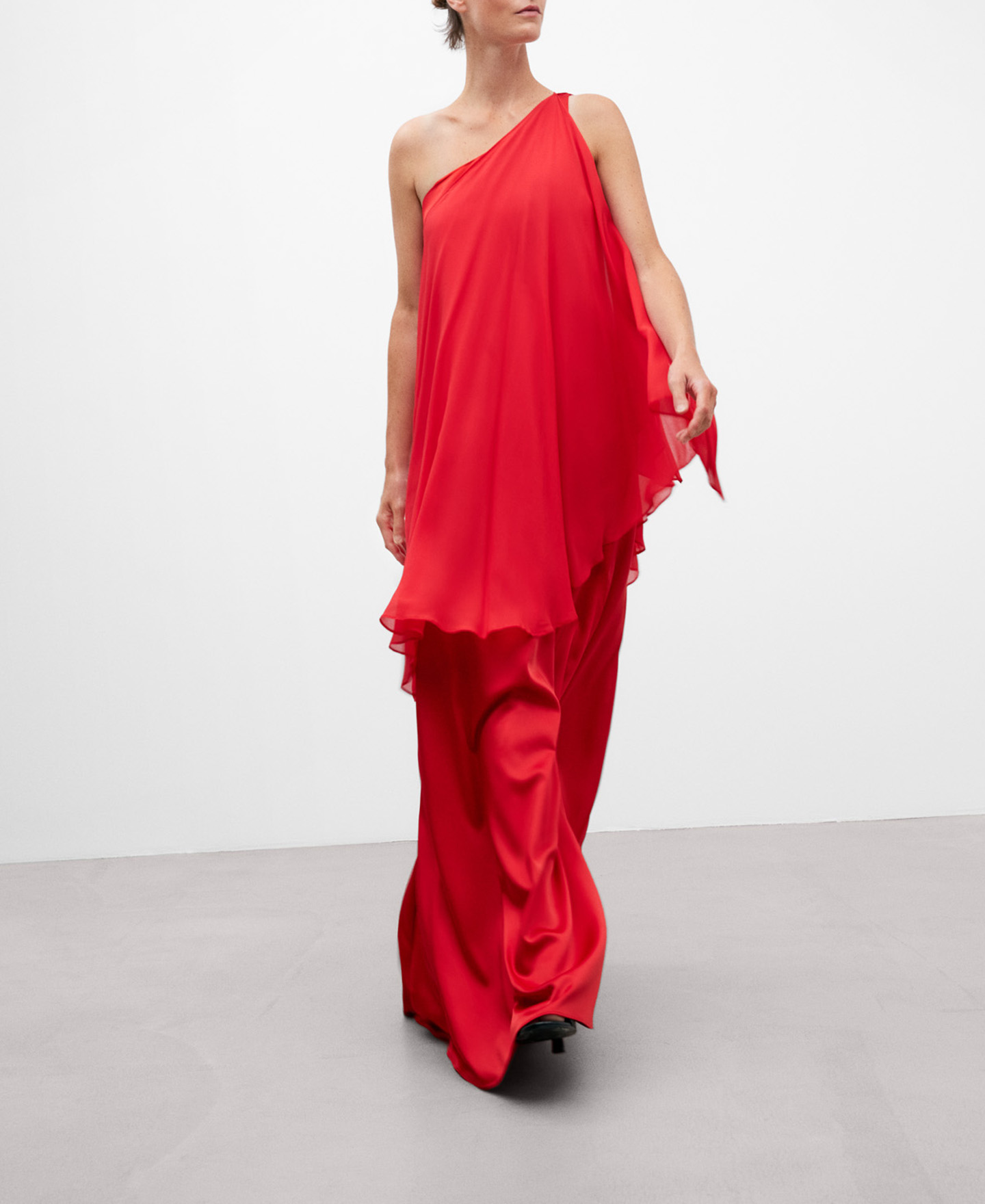 Asymmetrical long satin dress image number 1
