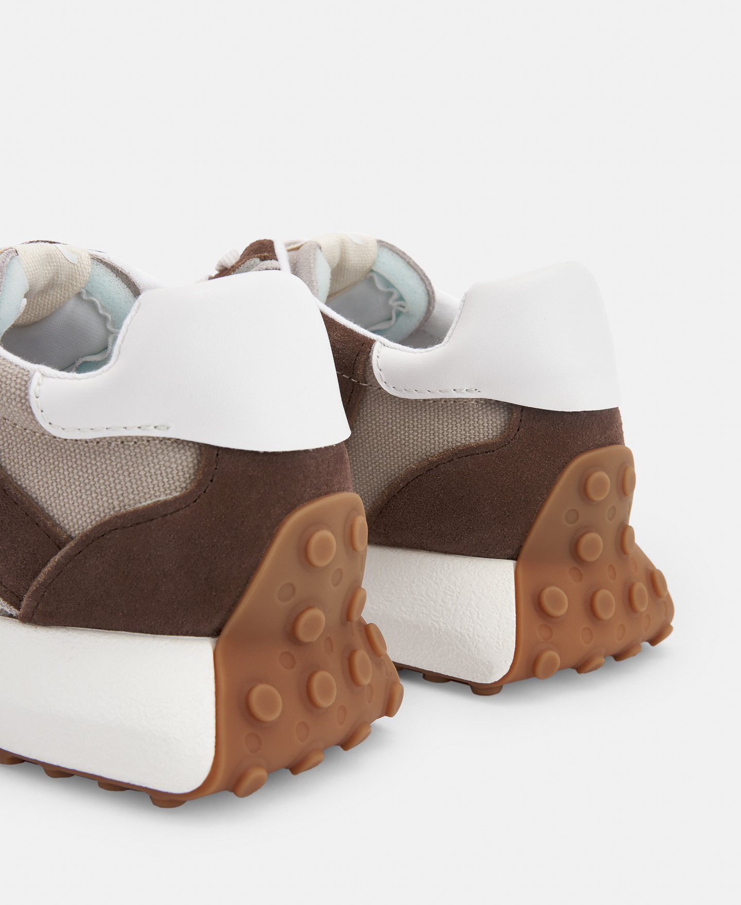 Zapatilla runner vintage en piel image number 2