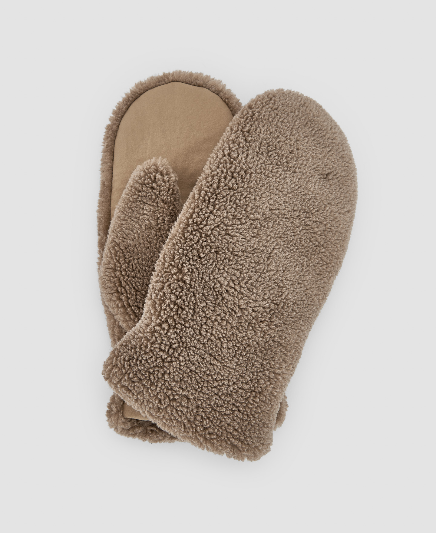 Soft woven mittens image number 0