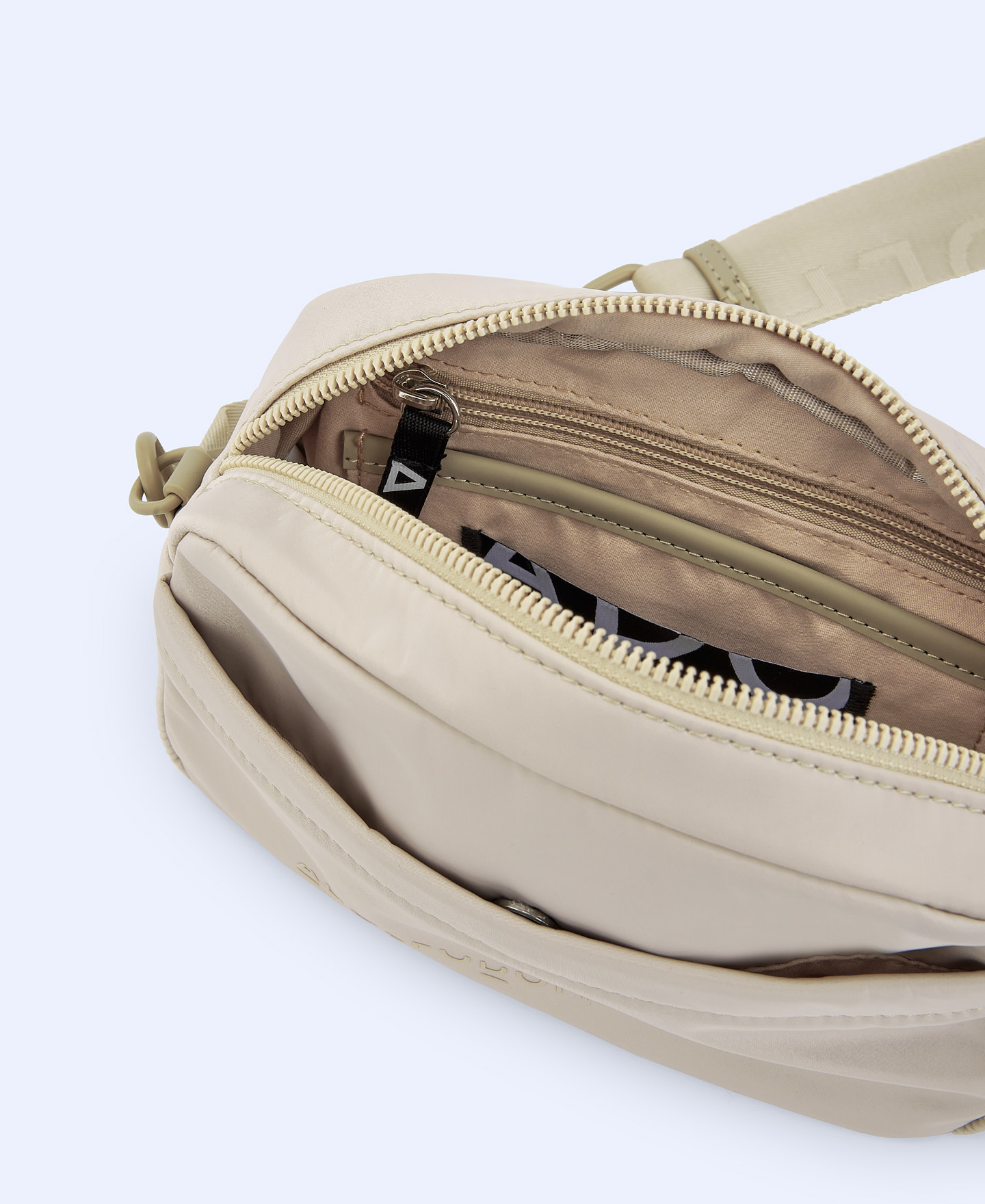 Pocket small shoulder bag image number 3