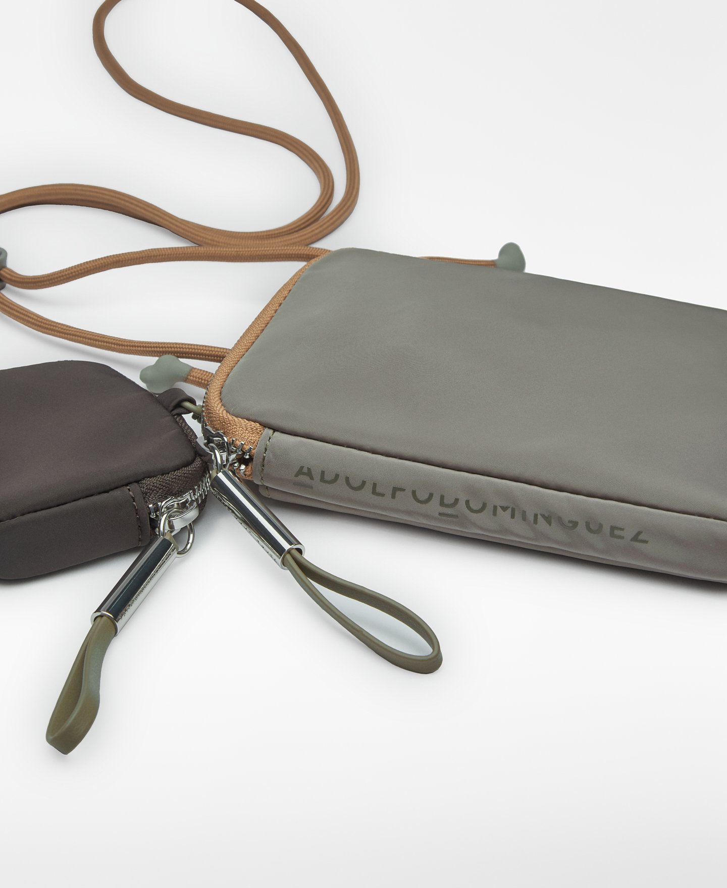 Mobile holder bag woman image number 2