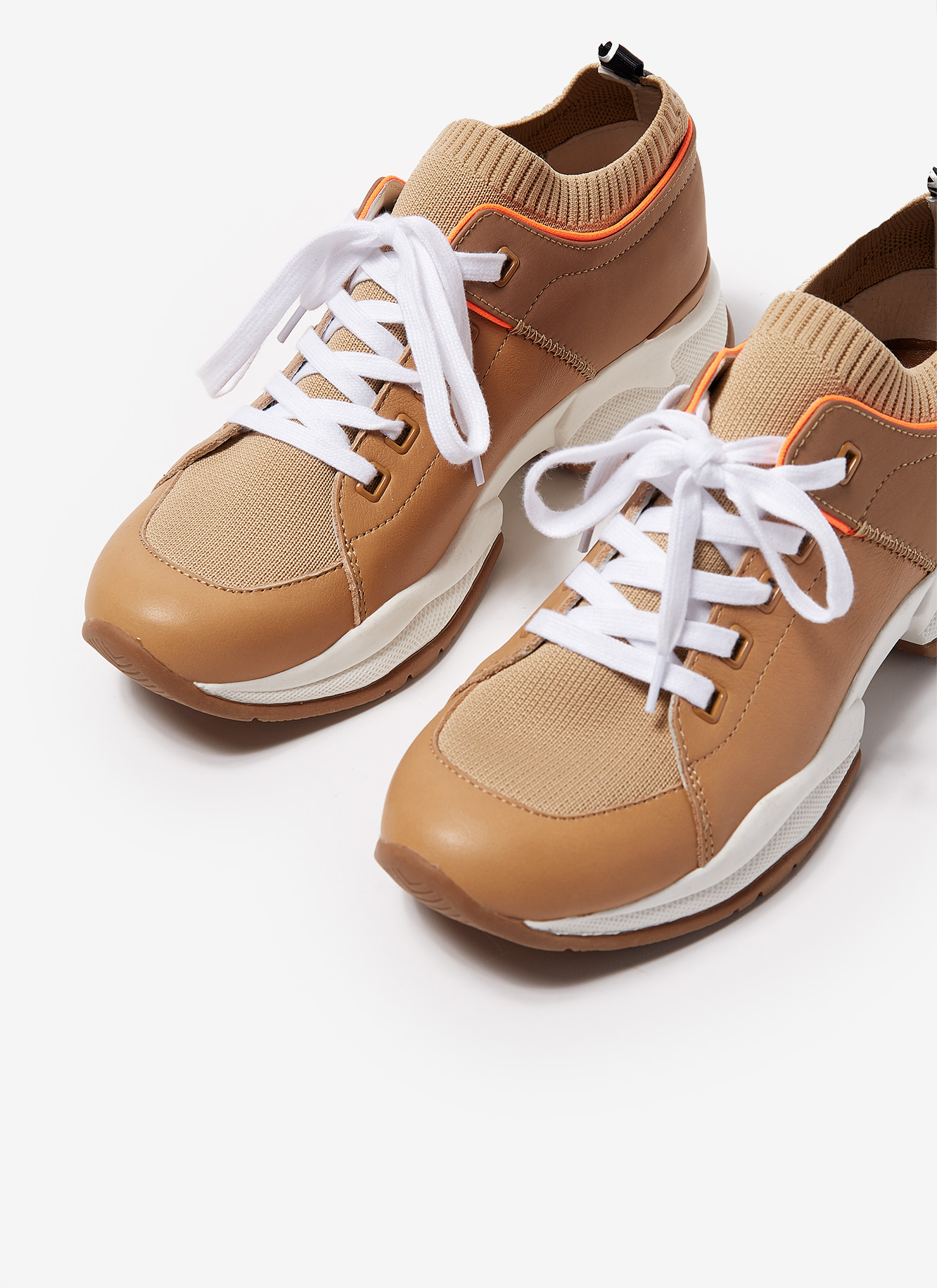 Sneakers with neon details image number 1