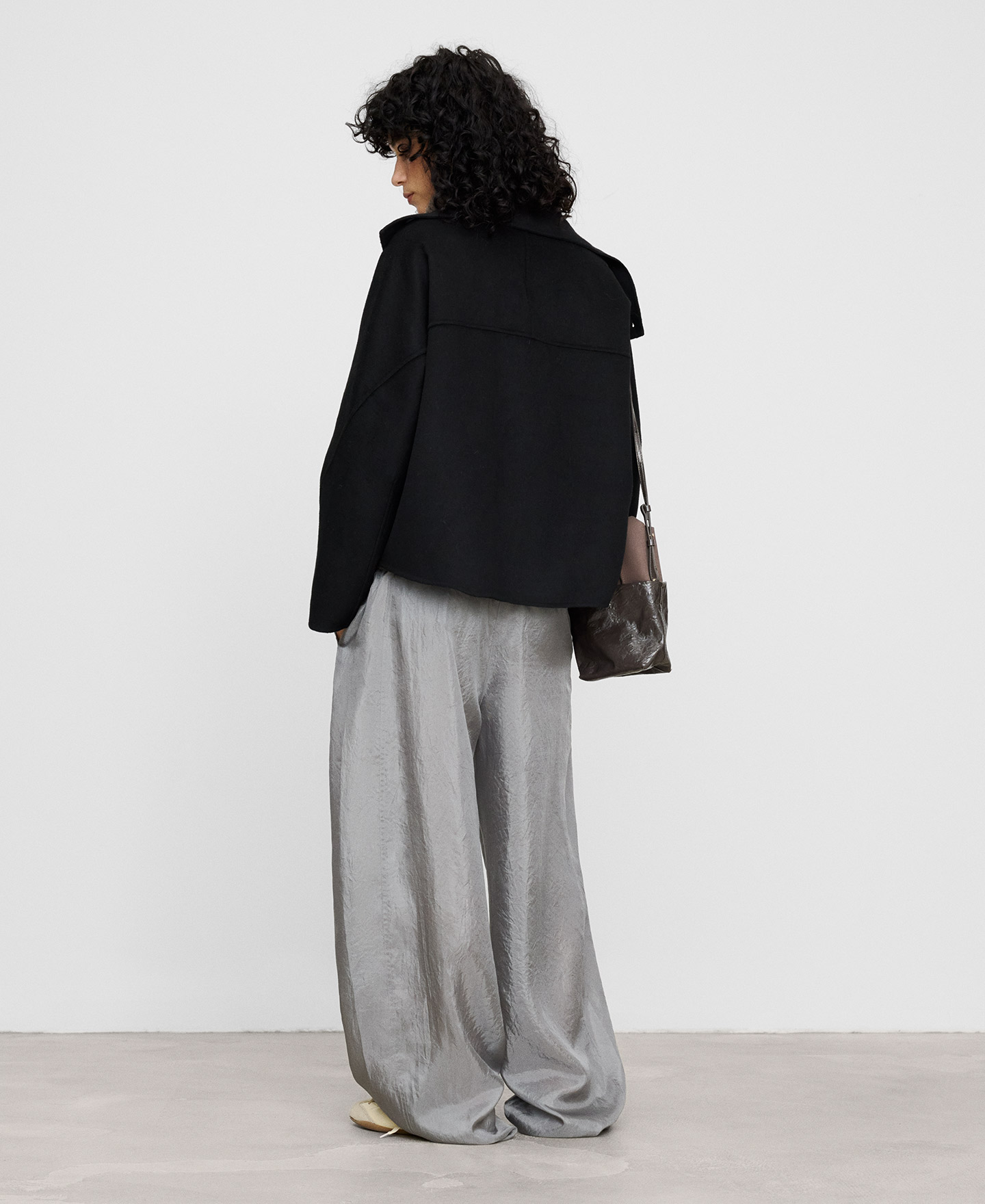 Short cross-front coat image number 2