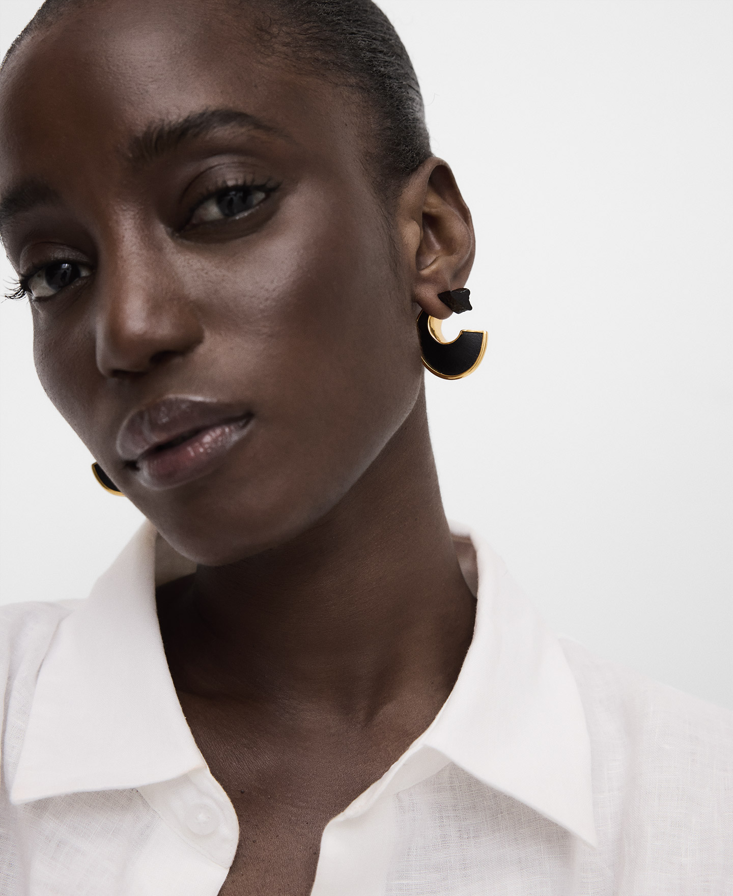 Two-tone metal hoops image number 4