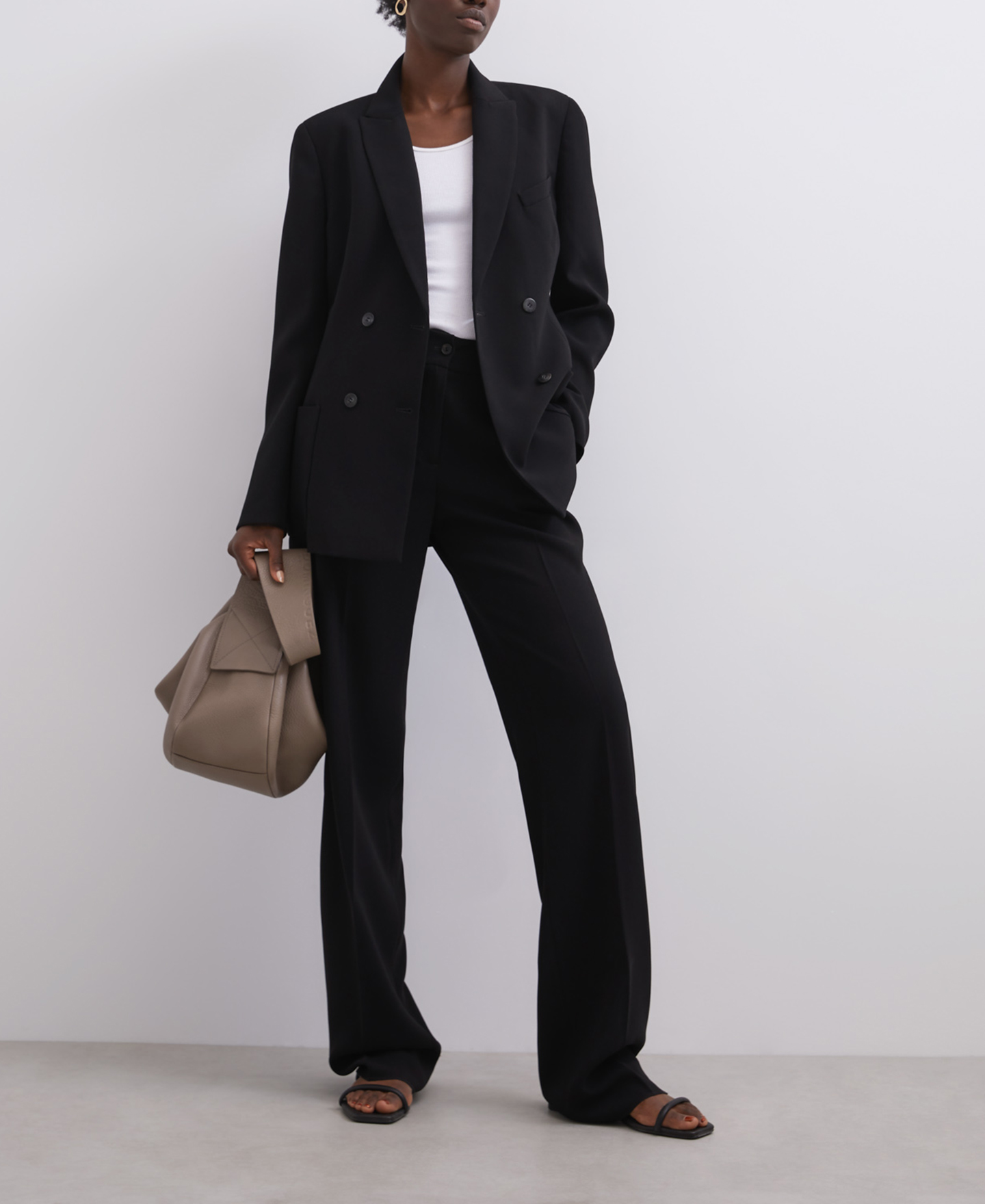 Four button straight blazer image number 3