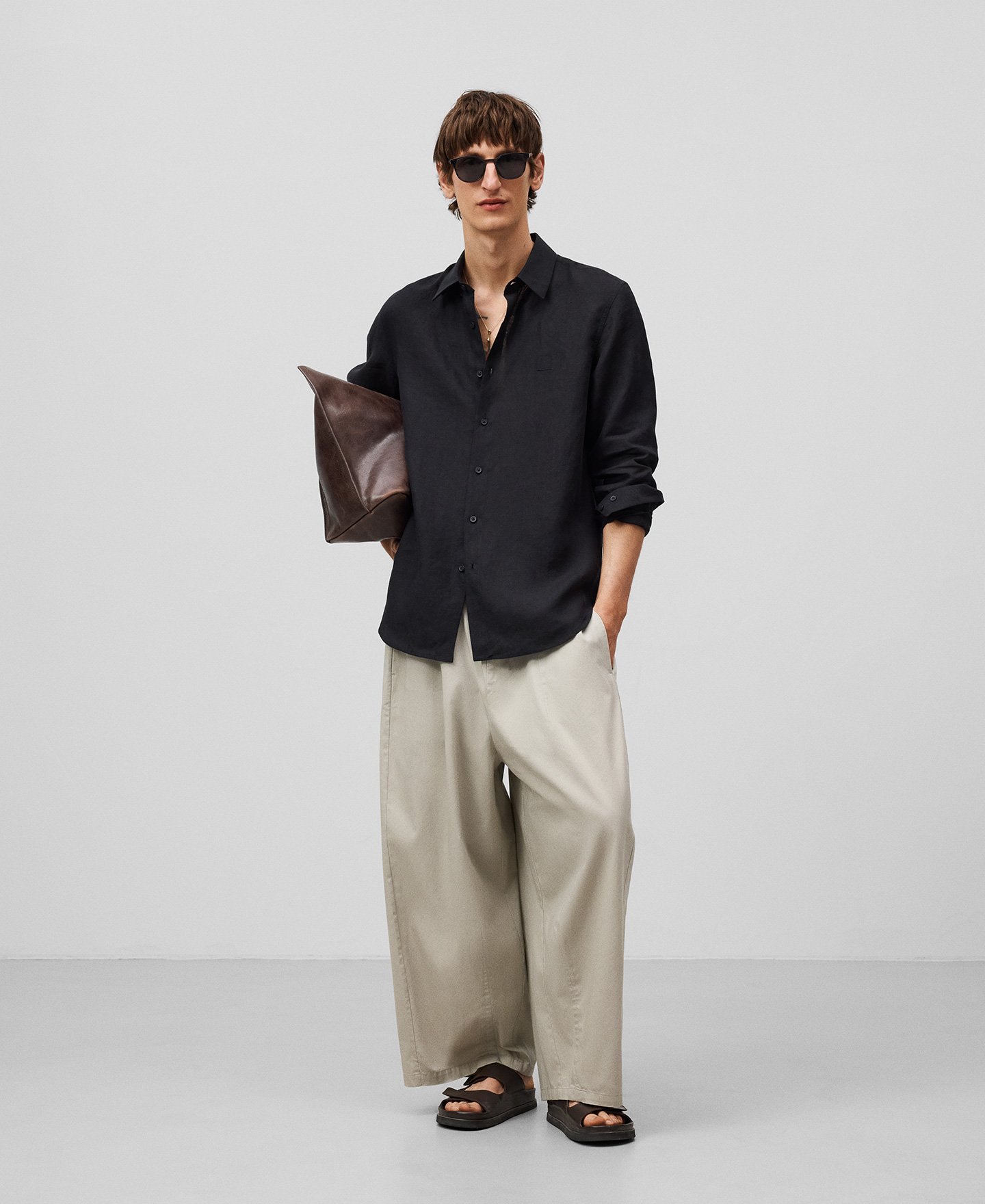 Camisa cuello solapa lino europeo hombre image number 1