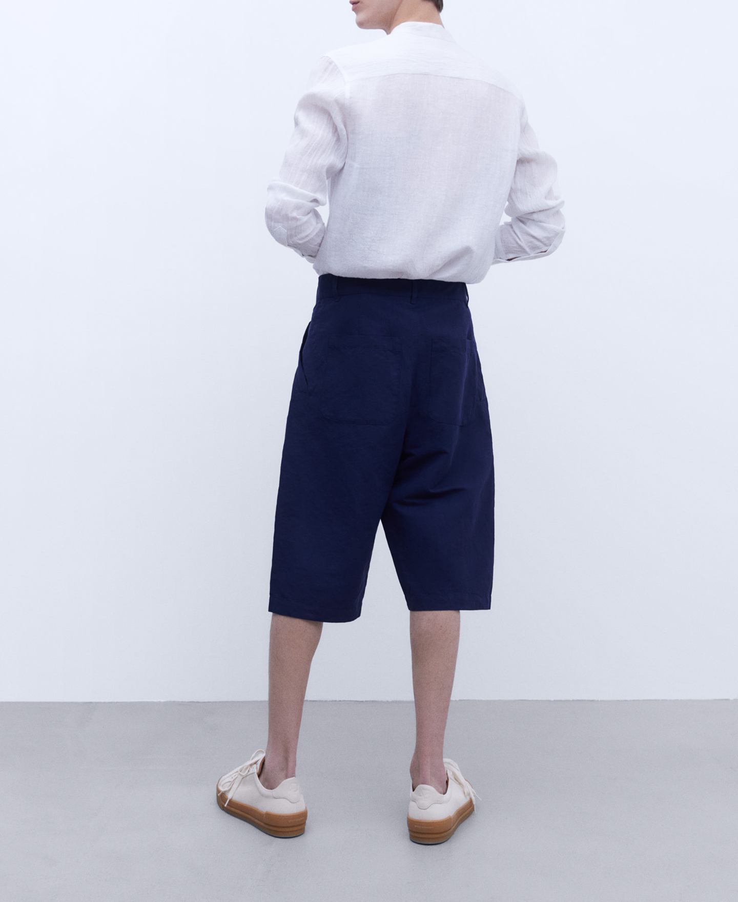 ヨーロピアンリネン バミューダショートパンツ image number 2