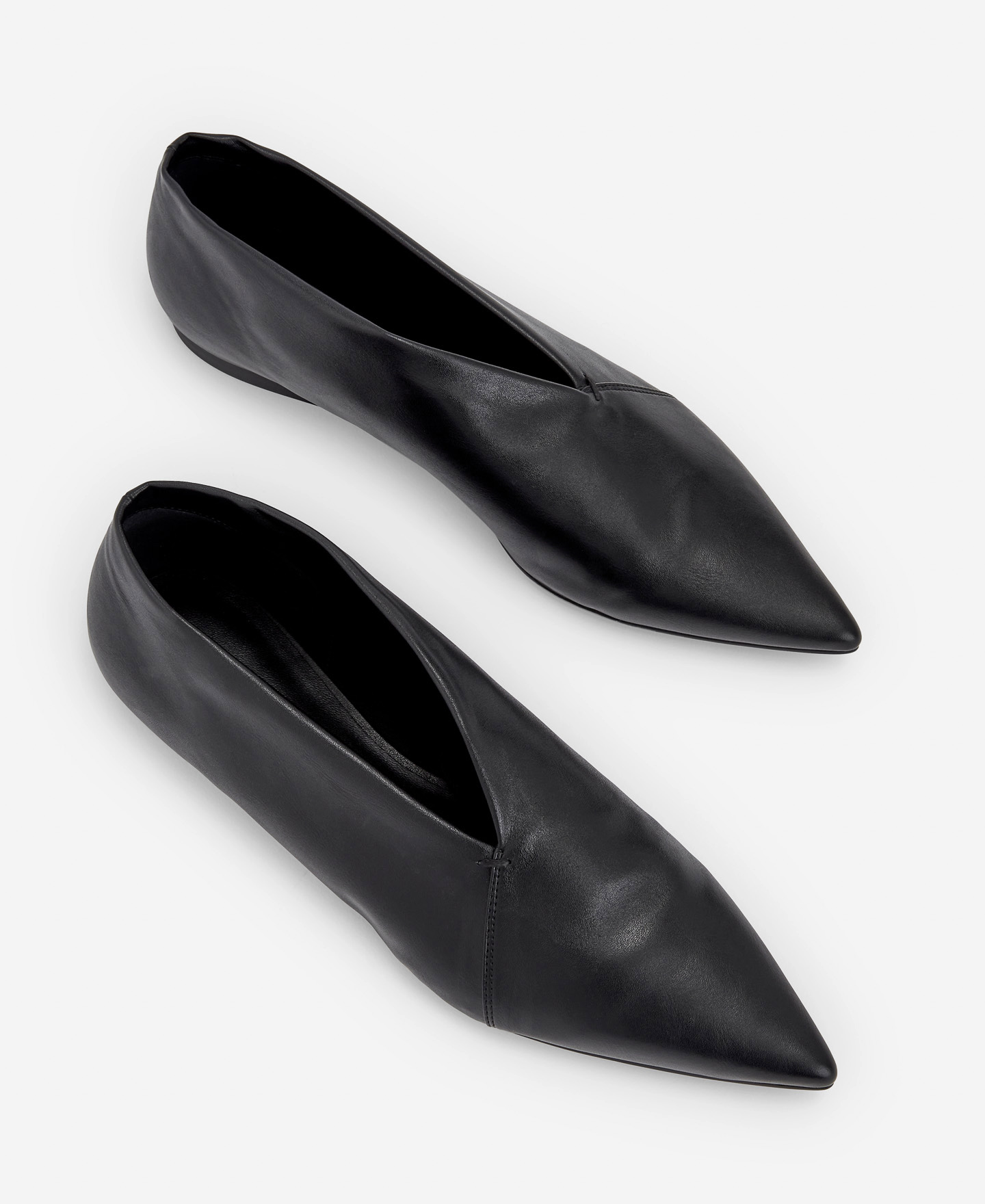 Asimetric V-vamp ballet flats image number 1