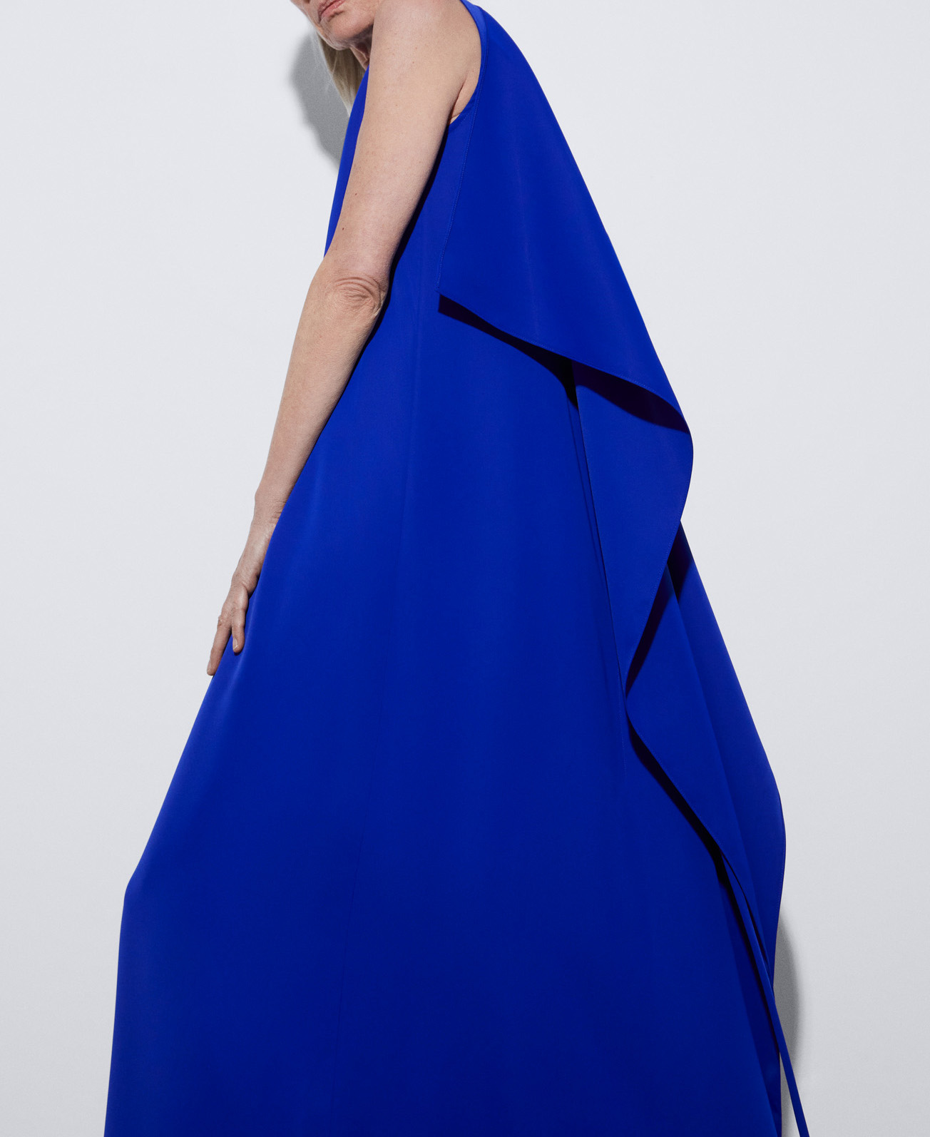 Cocktail dress with draped back image number 3