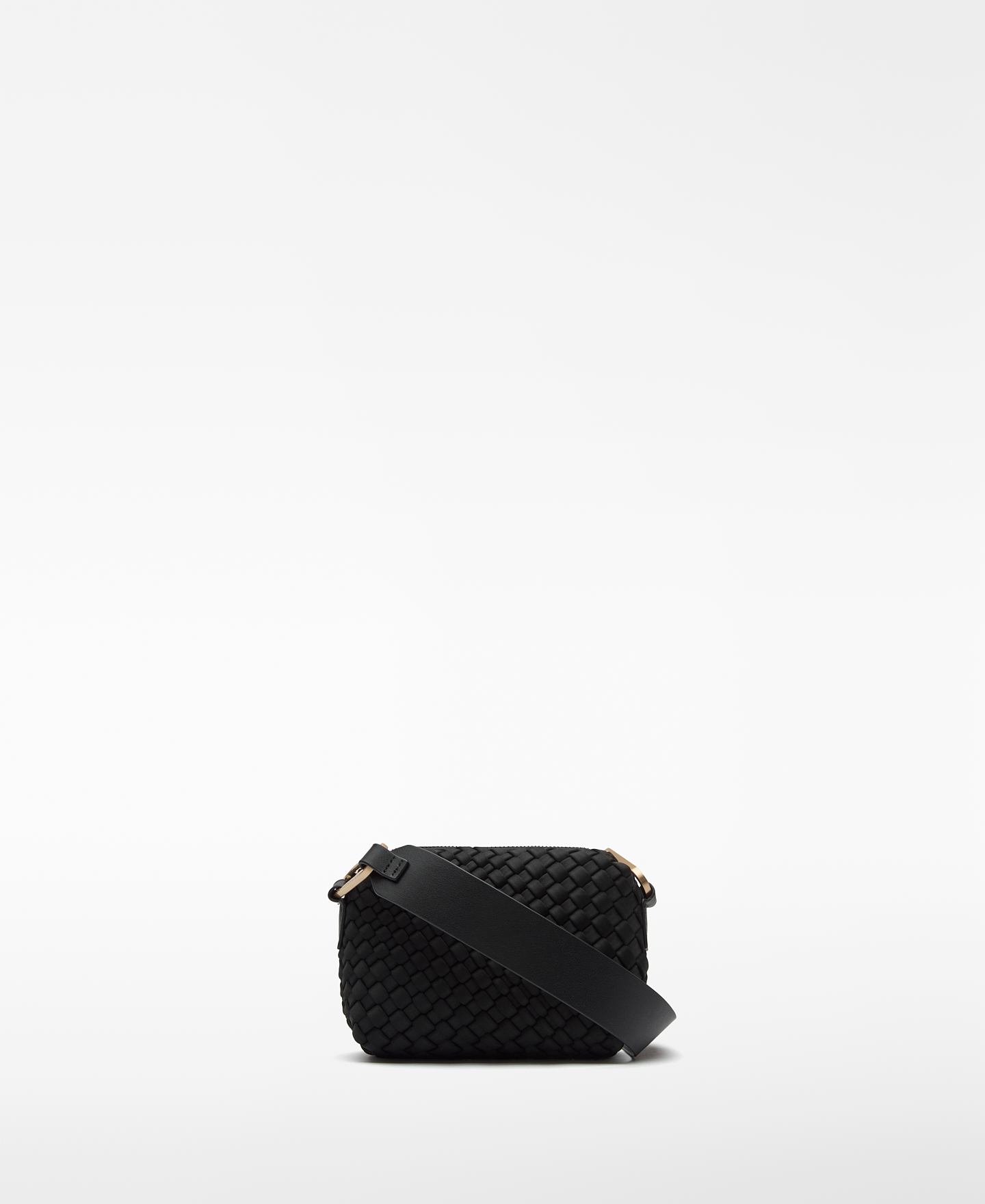 Braided fabric small crossbody woman image number 1