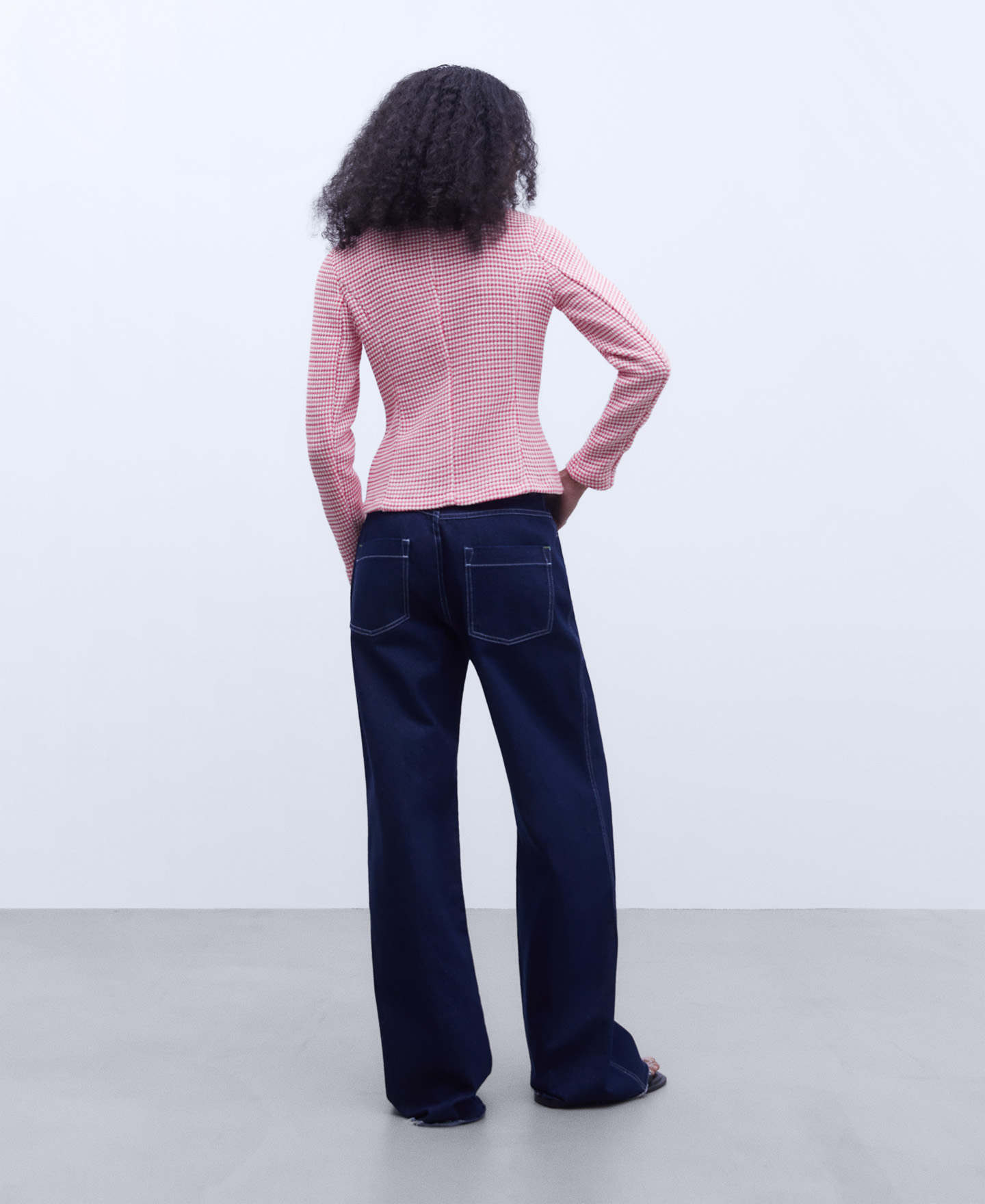 U-neckline jacket image number 2
