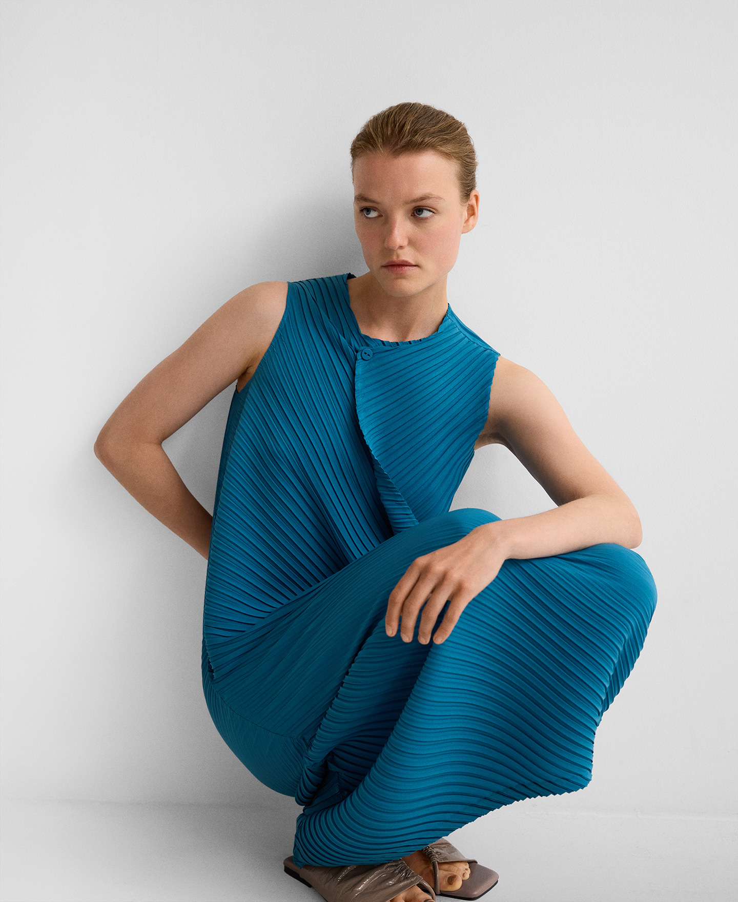 Vestido crinkle pliegue mujer image number 0
