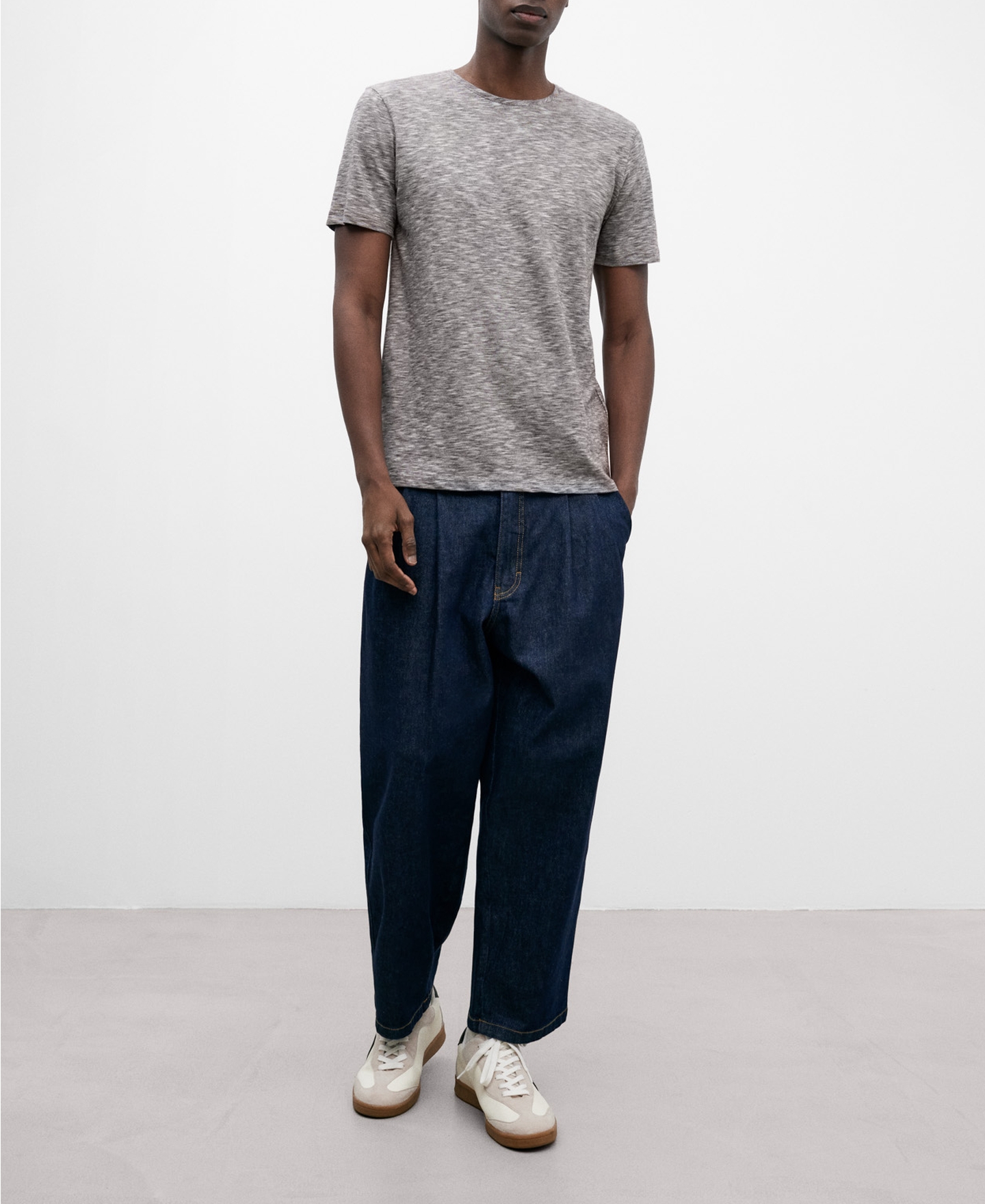 Brown cotton T-shirt for men image number 1