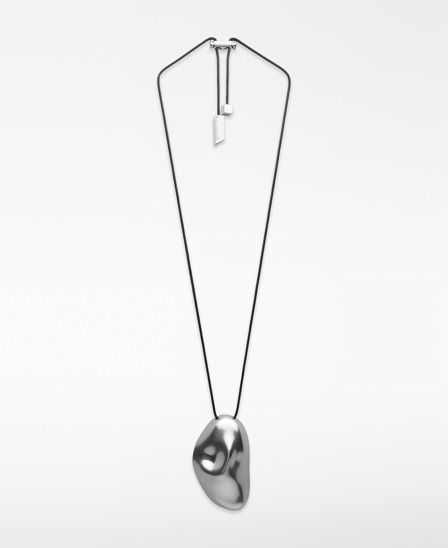 Organic-shaped pendant necklace image number 0