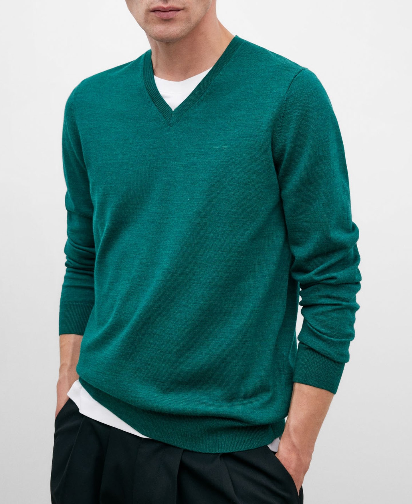 Merino wool V-neck sweater for men image number 0