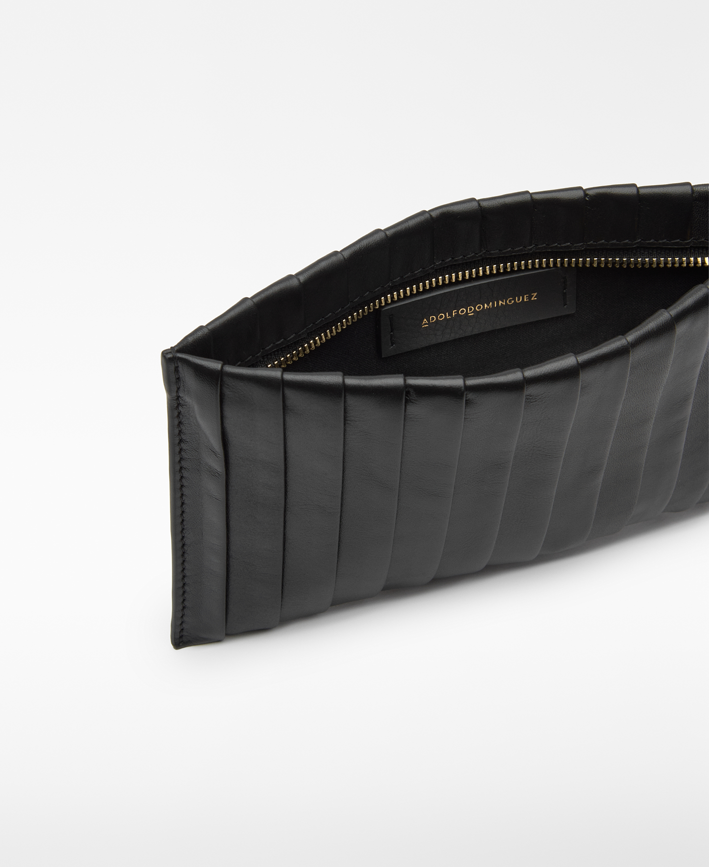 Clutch rectangular plisado piel image number 1