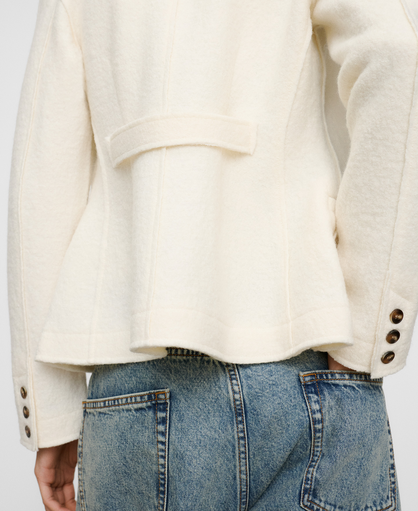 Eng geschnittene Jacke aus Merinowolle image number 3