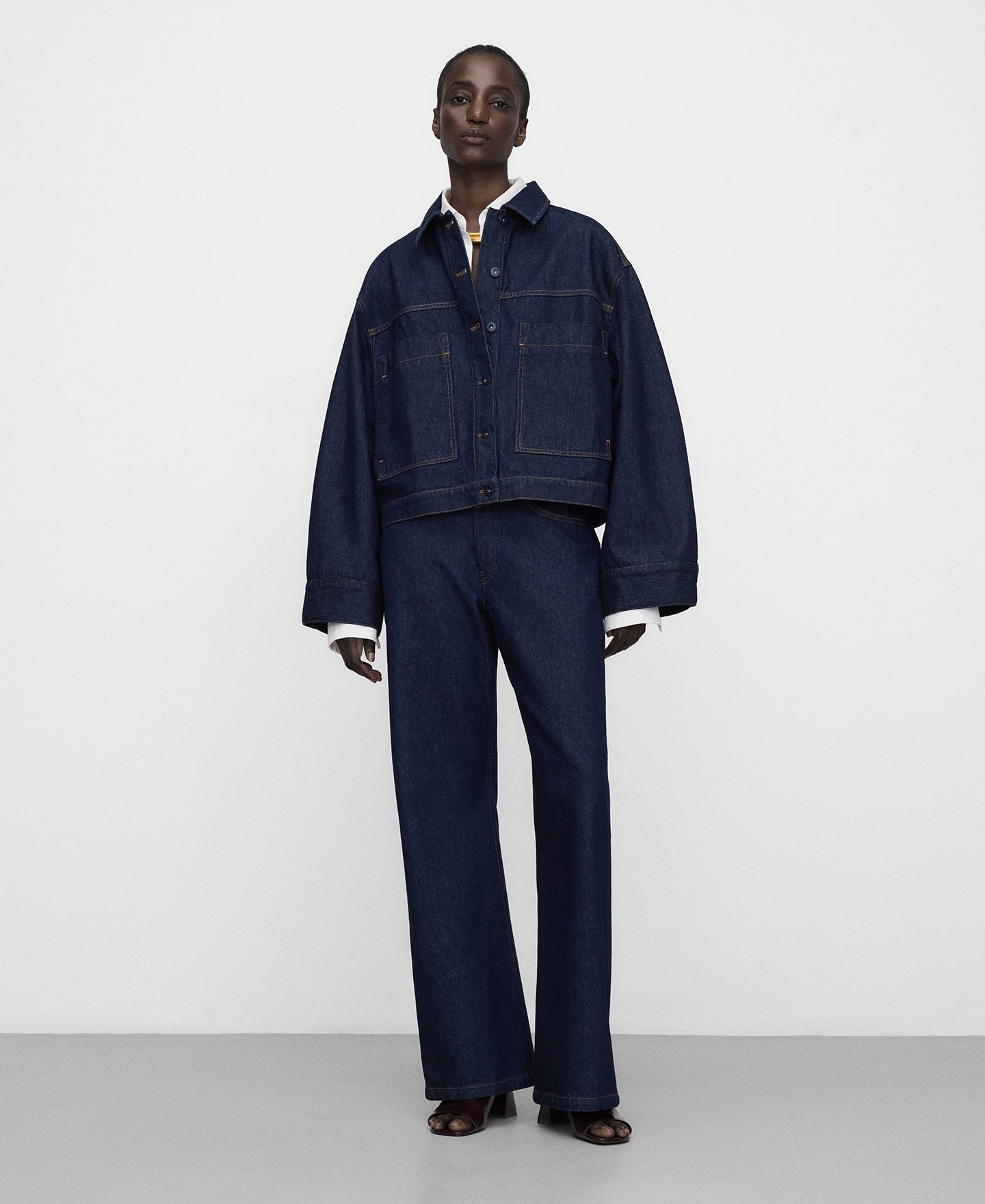 Chaqueta boxy denim algod&oacute;n image number 1