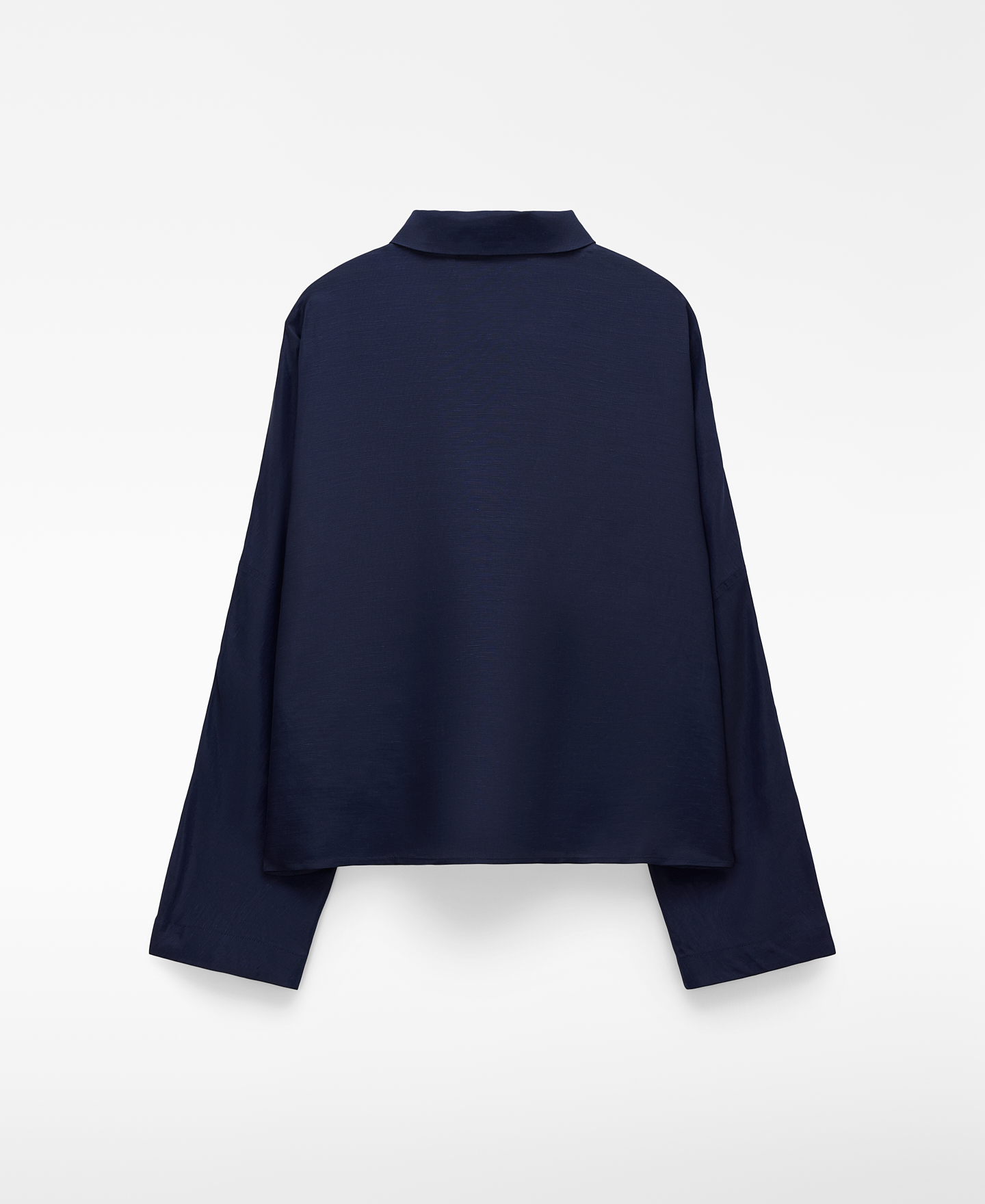 Short overshirt with pockets image number 5