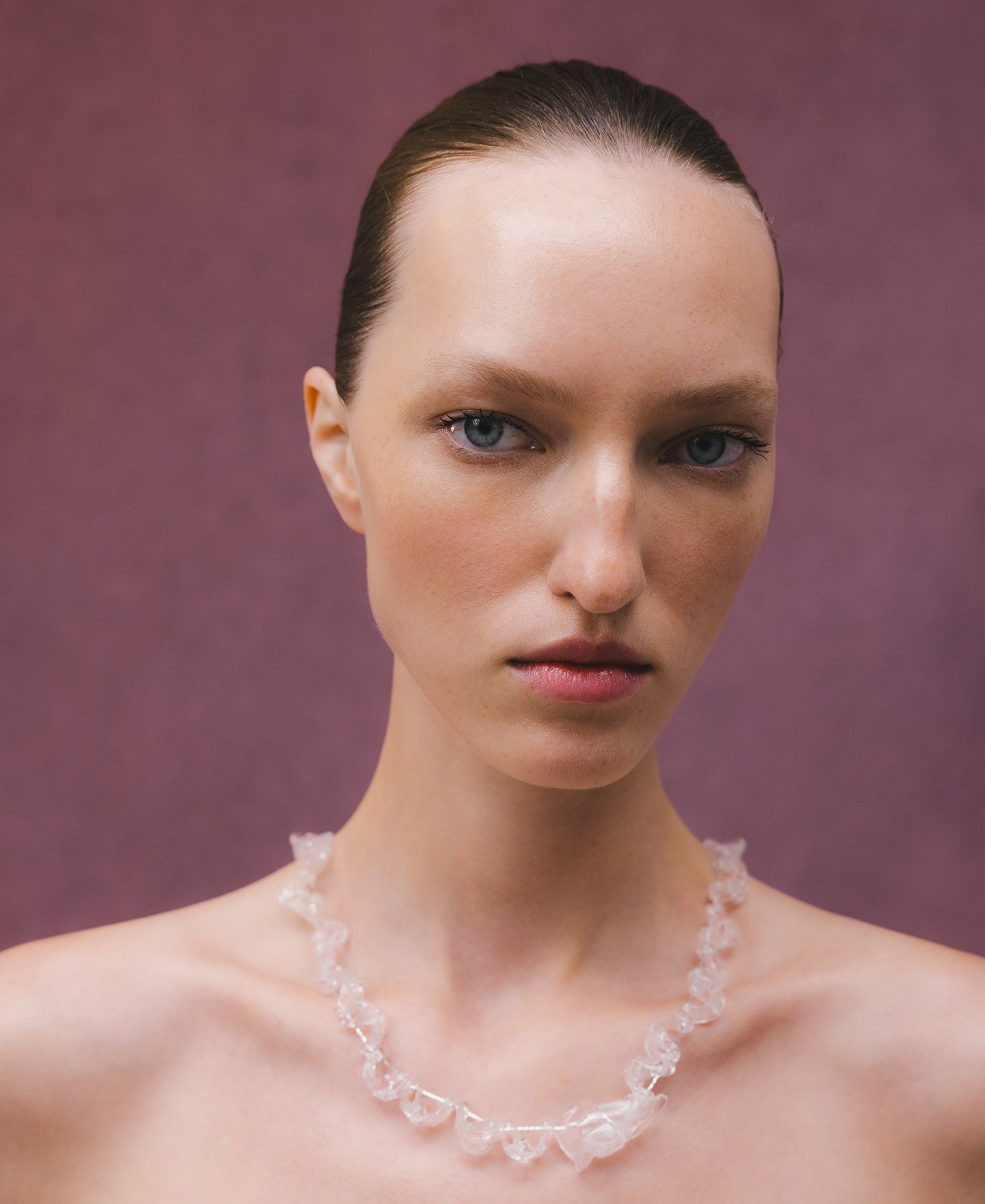 translucent resin necklace woman image number 3