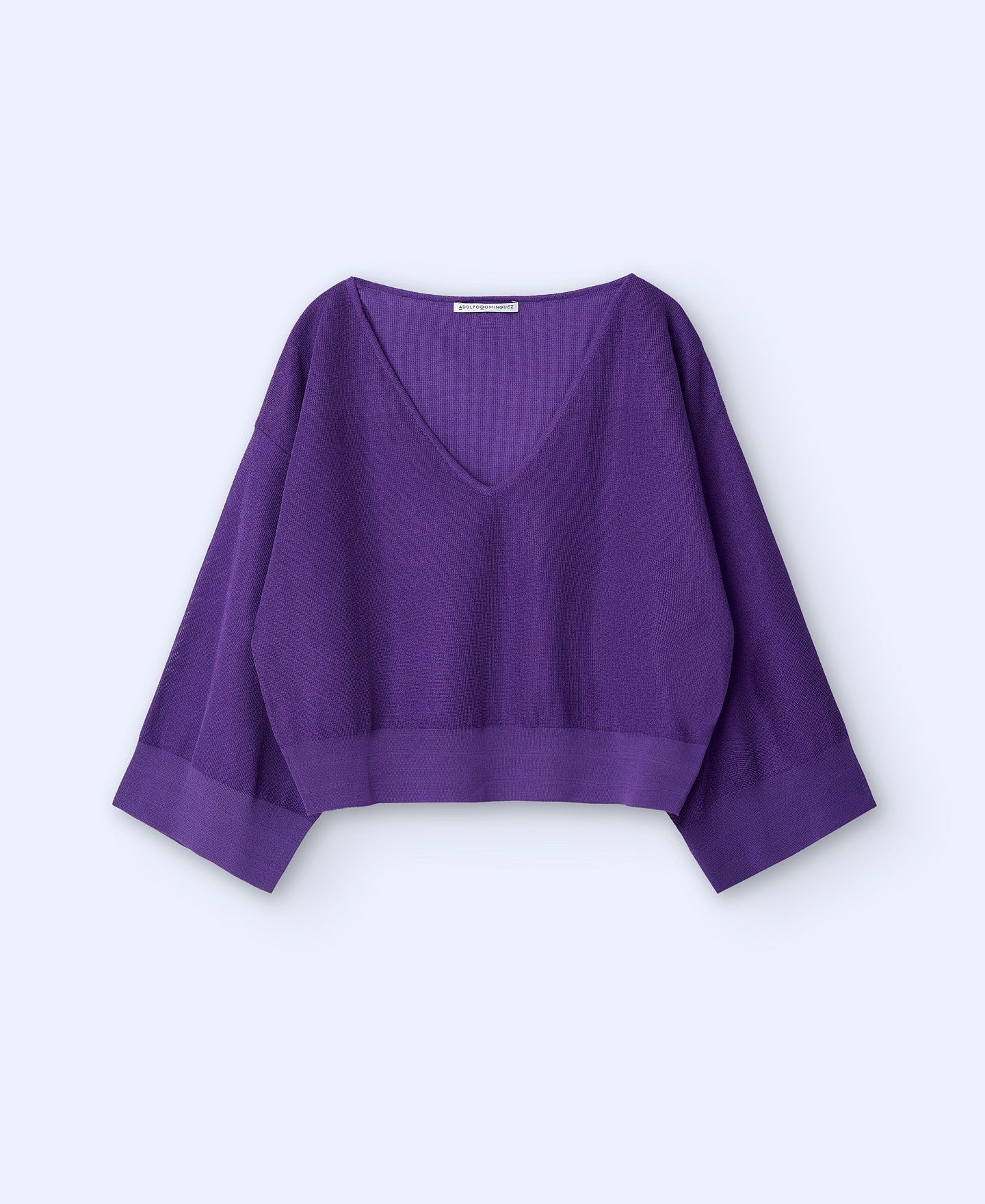 V-neckline sweater image number 4