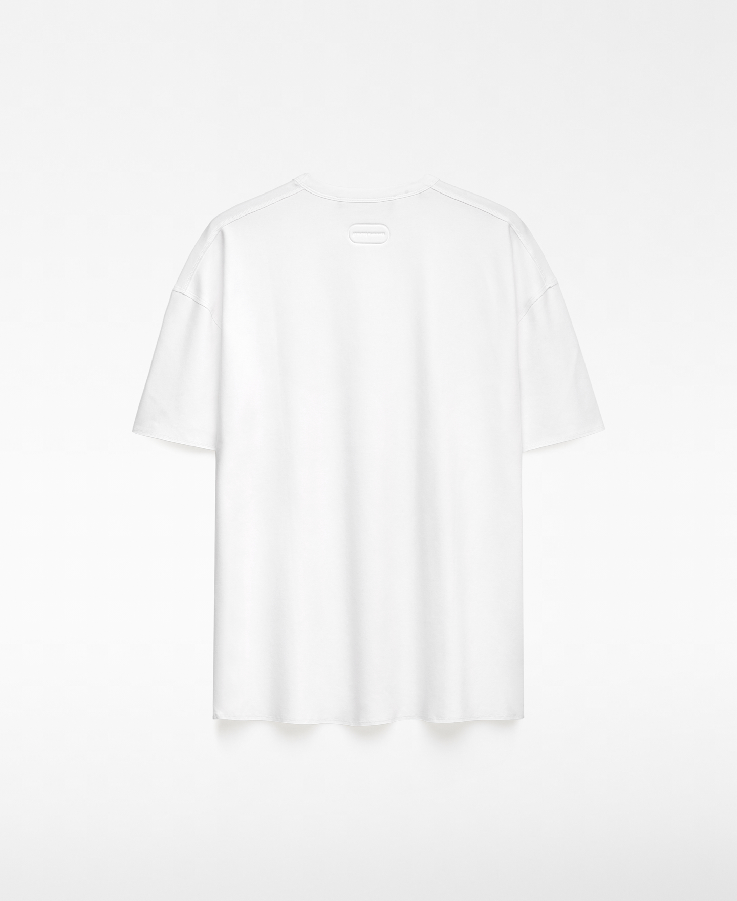 Camiseta cuello caja blanca hombre image number 5