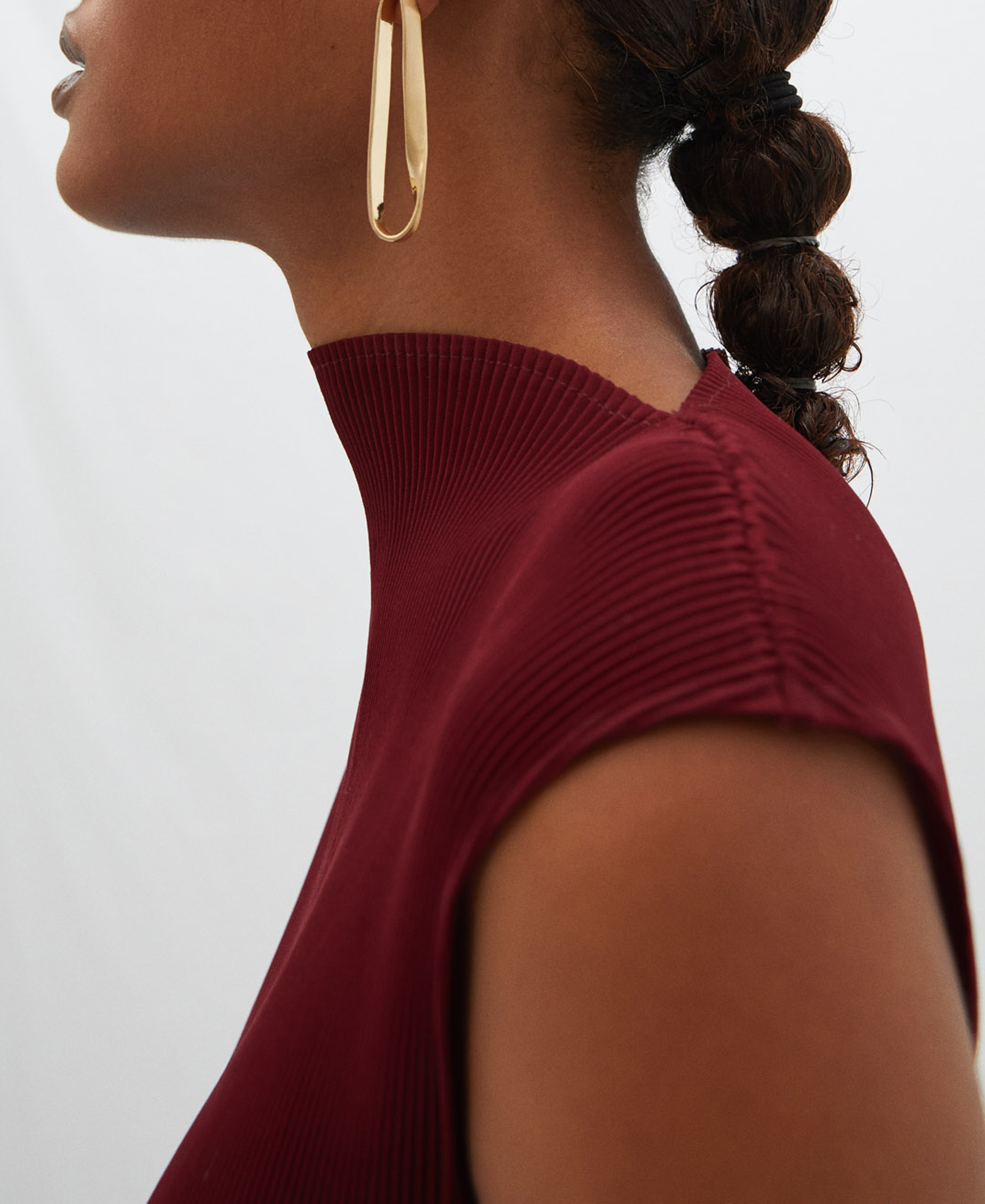 Pleated top with asymmetrical hem image number 3