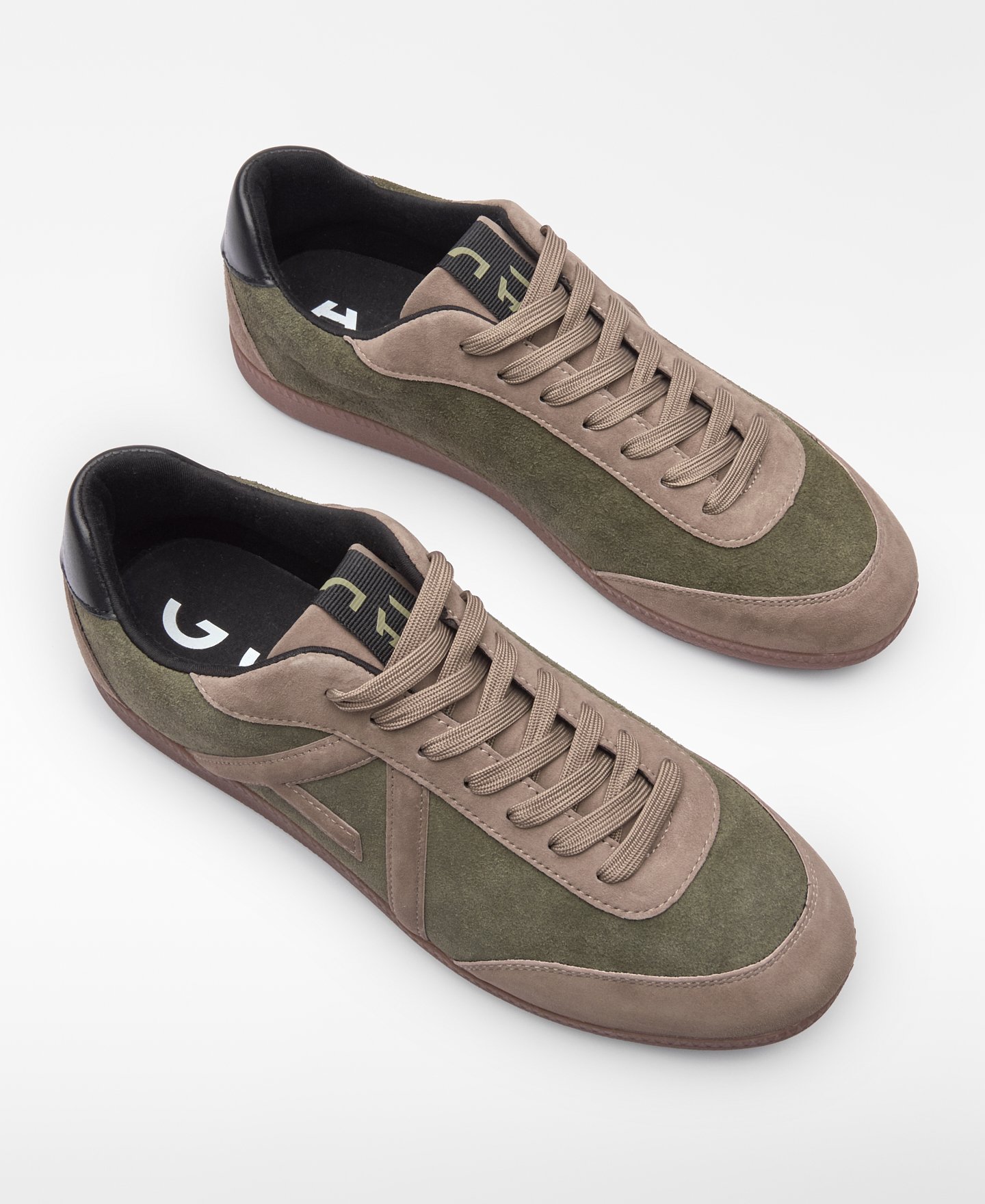 Zapatilla ante maxi logo hombre image number 1