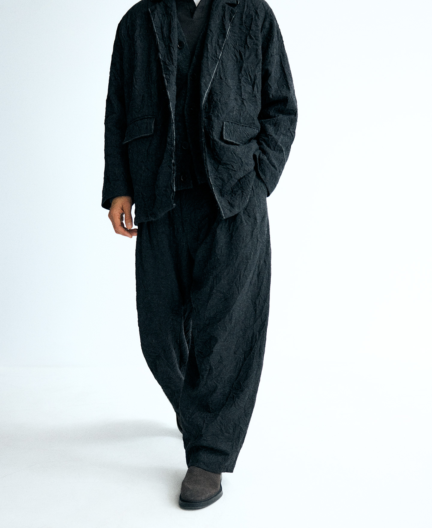 Crinkle trousers man image number 0