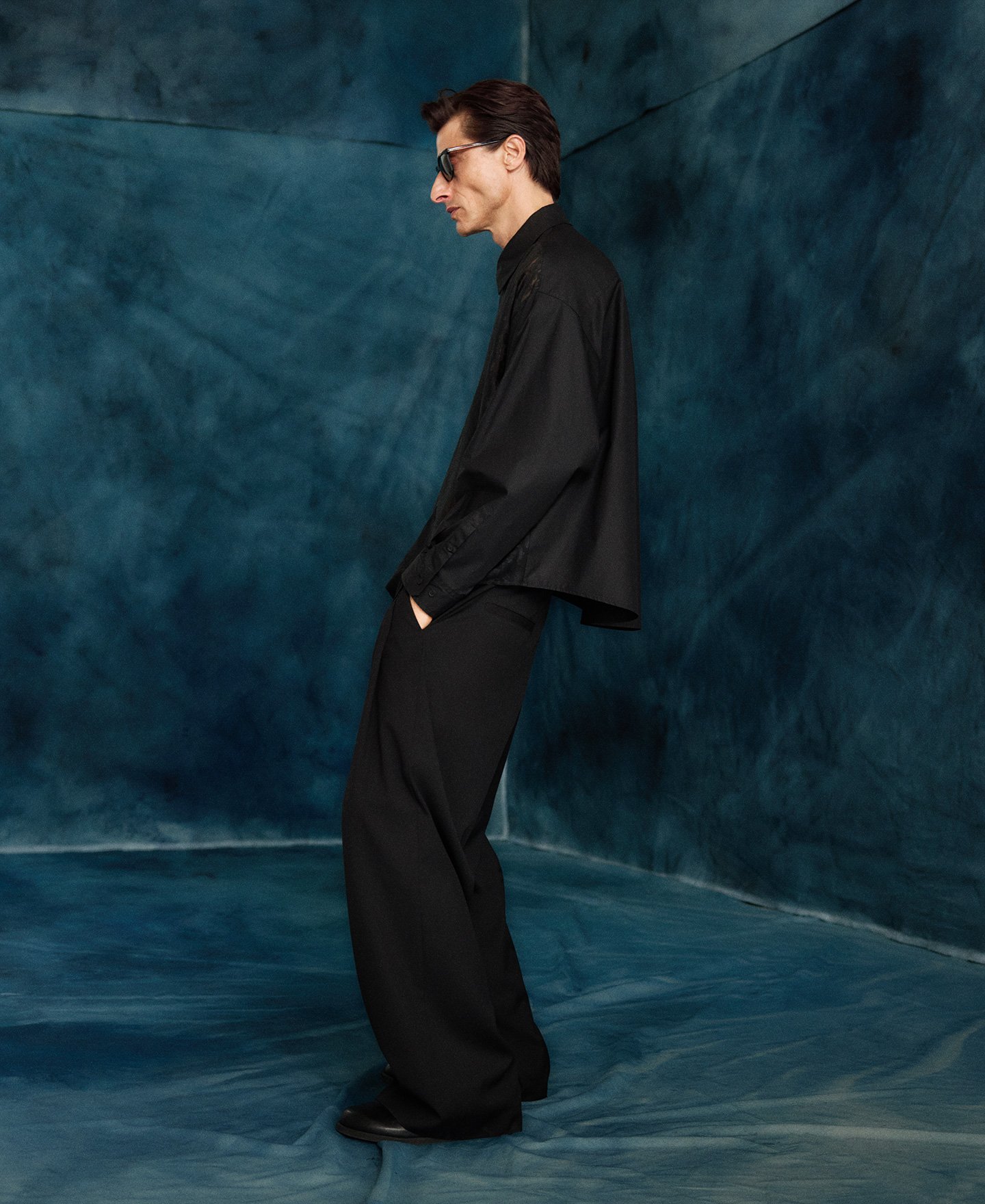 Camisa oversize devoré hombre image number 3