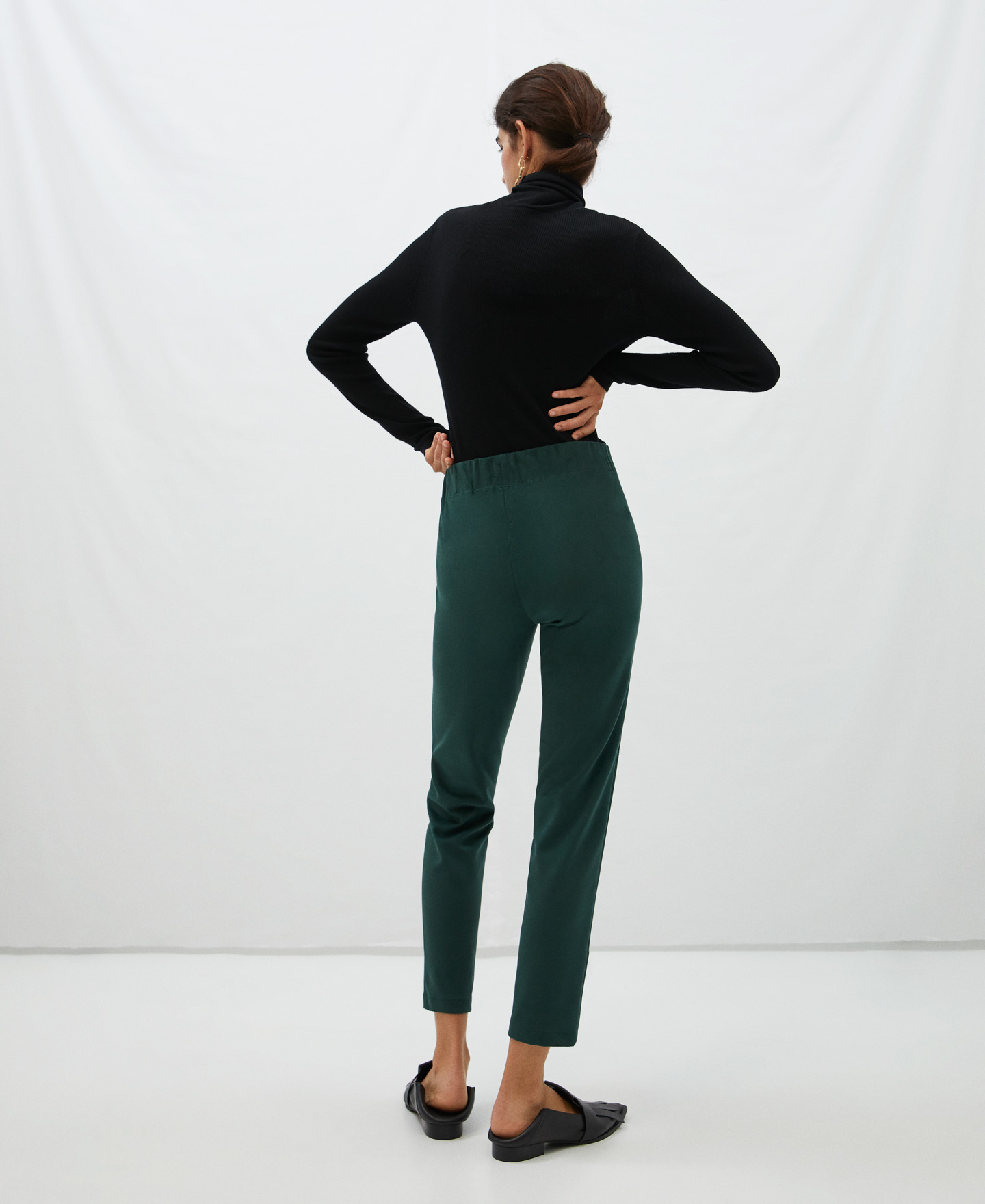 Leggins elásticos en antelina image number 2