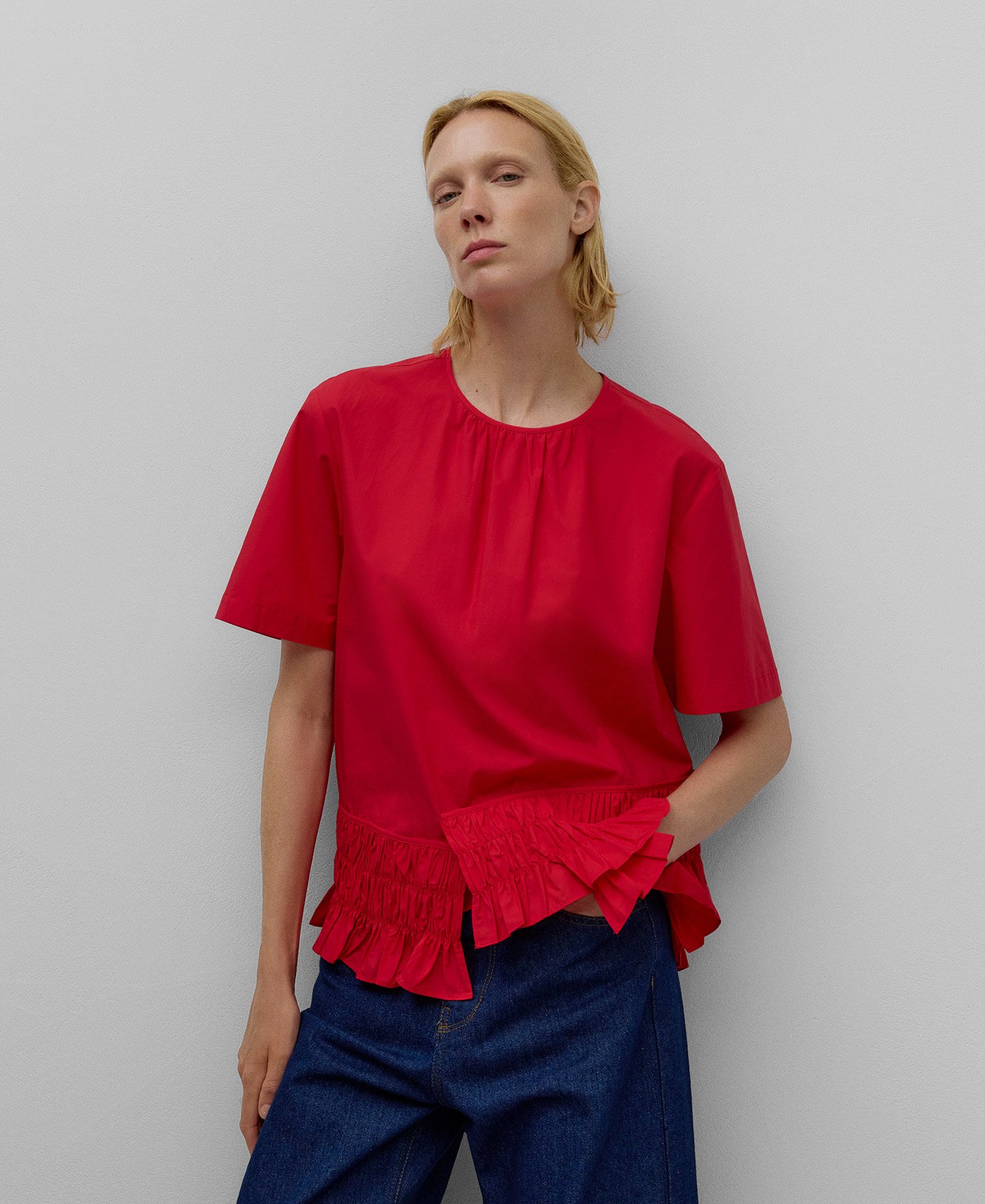 Red ruffle blouse woman image number 0