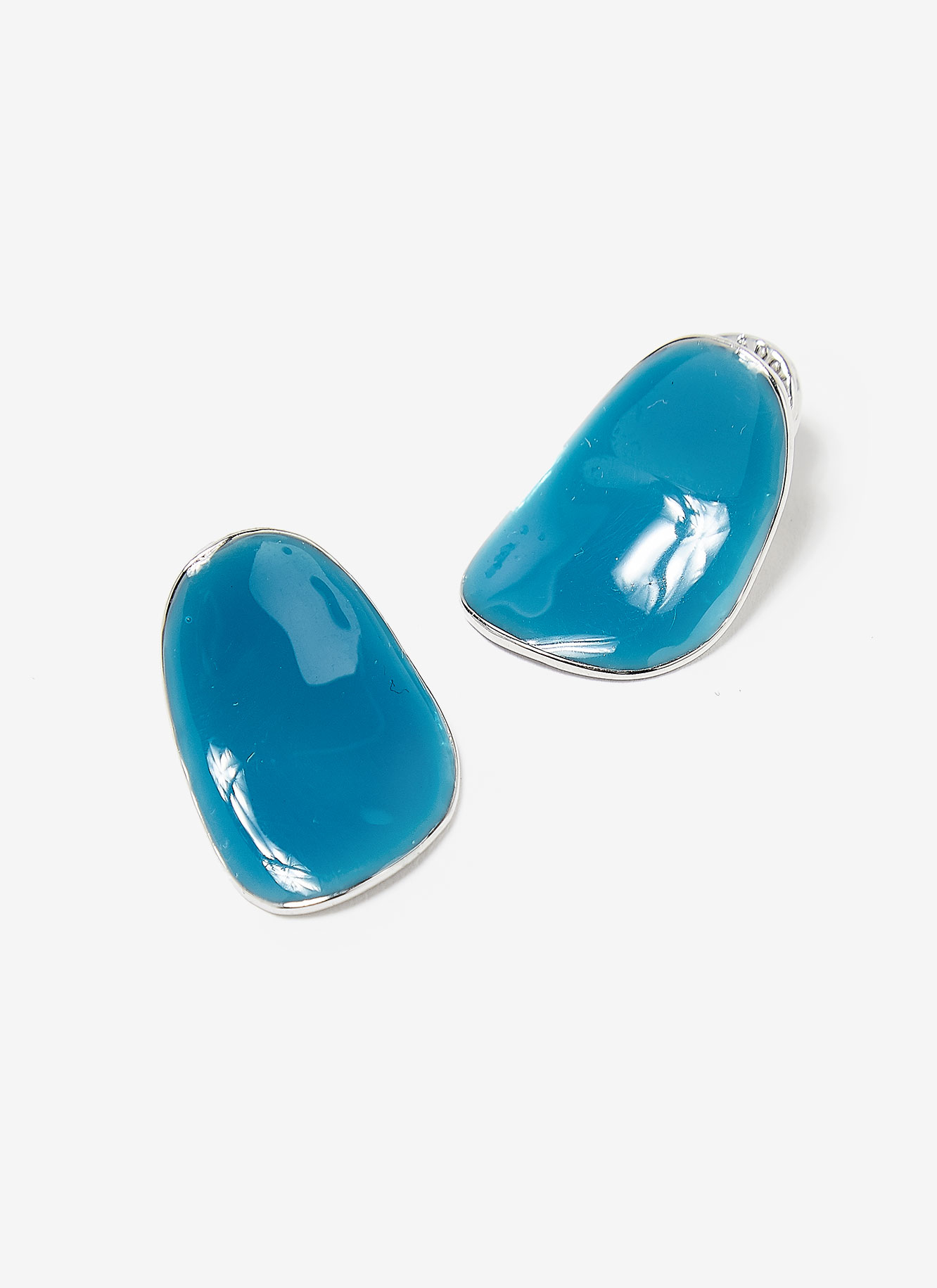 Pendientes de metal y resina image number 1
