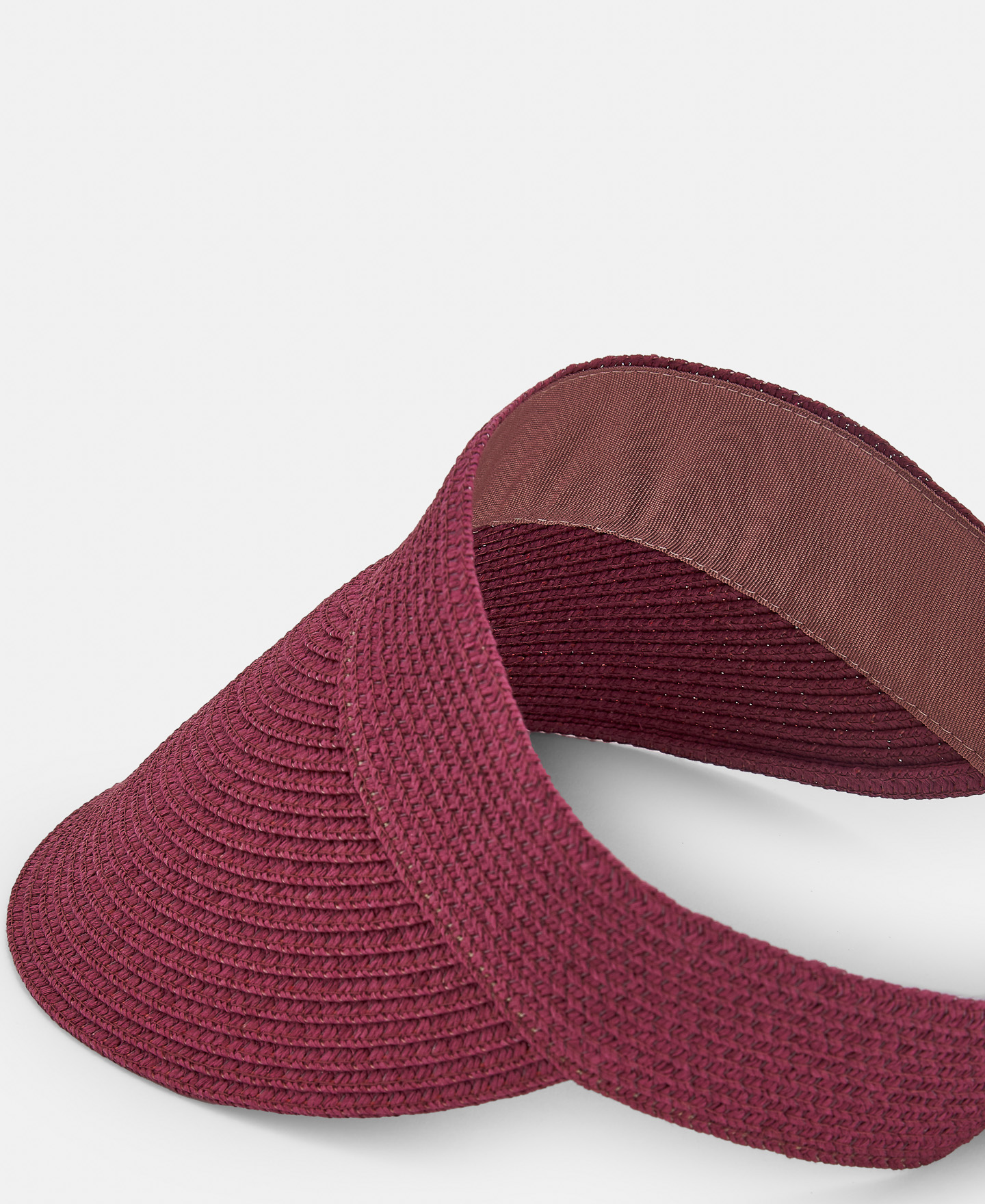 Sombrero en papel responsable image number 1