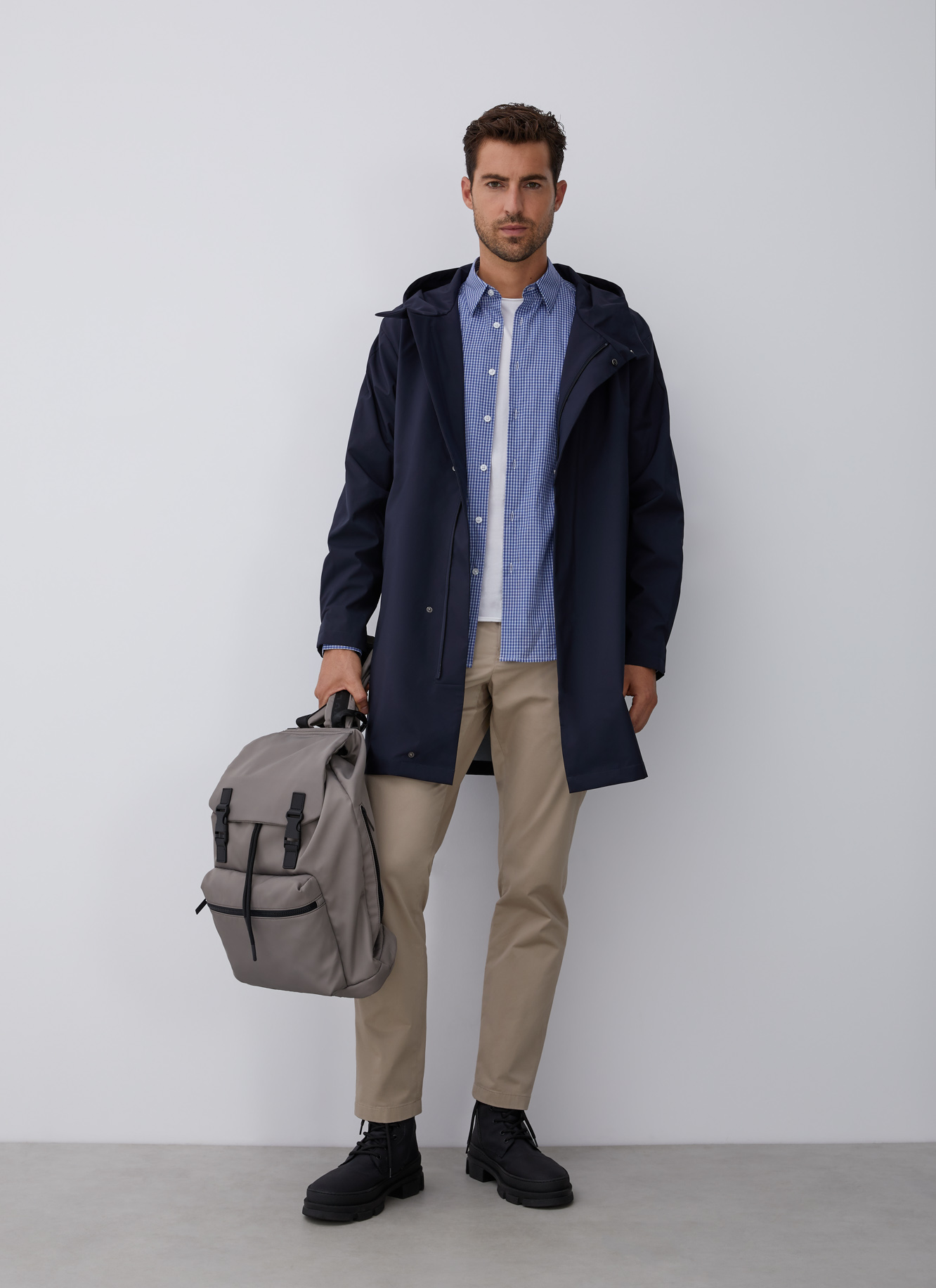 Parka con capucha de twill reciclado image number 6