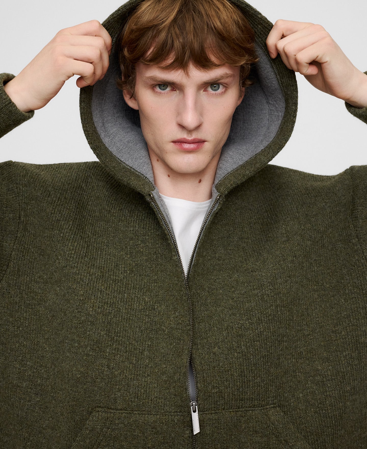 Hooded knit sweatshirt image number 3