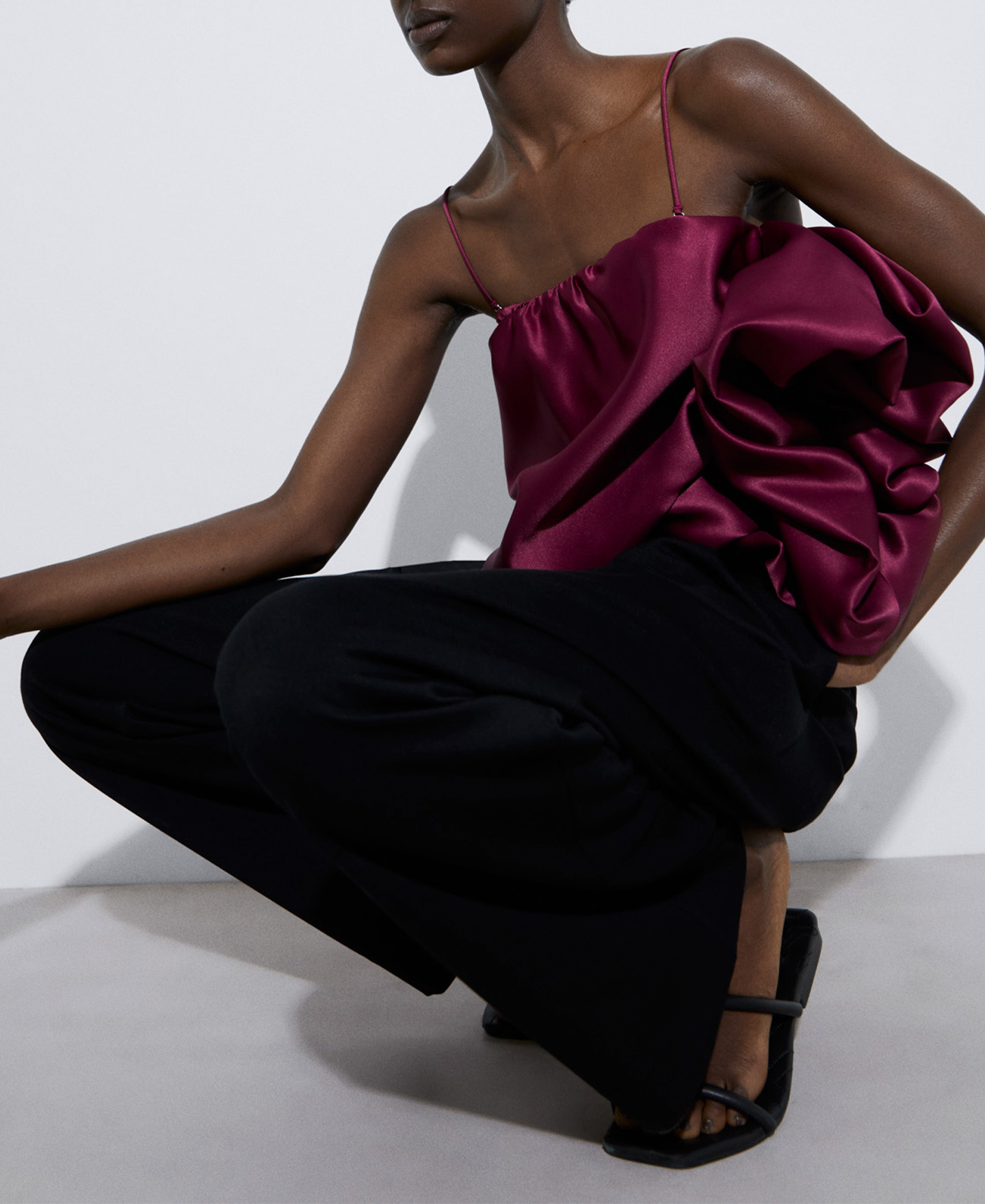 Draped side top image number 4