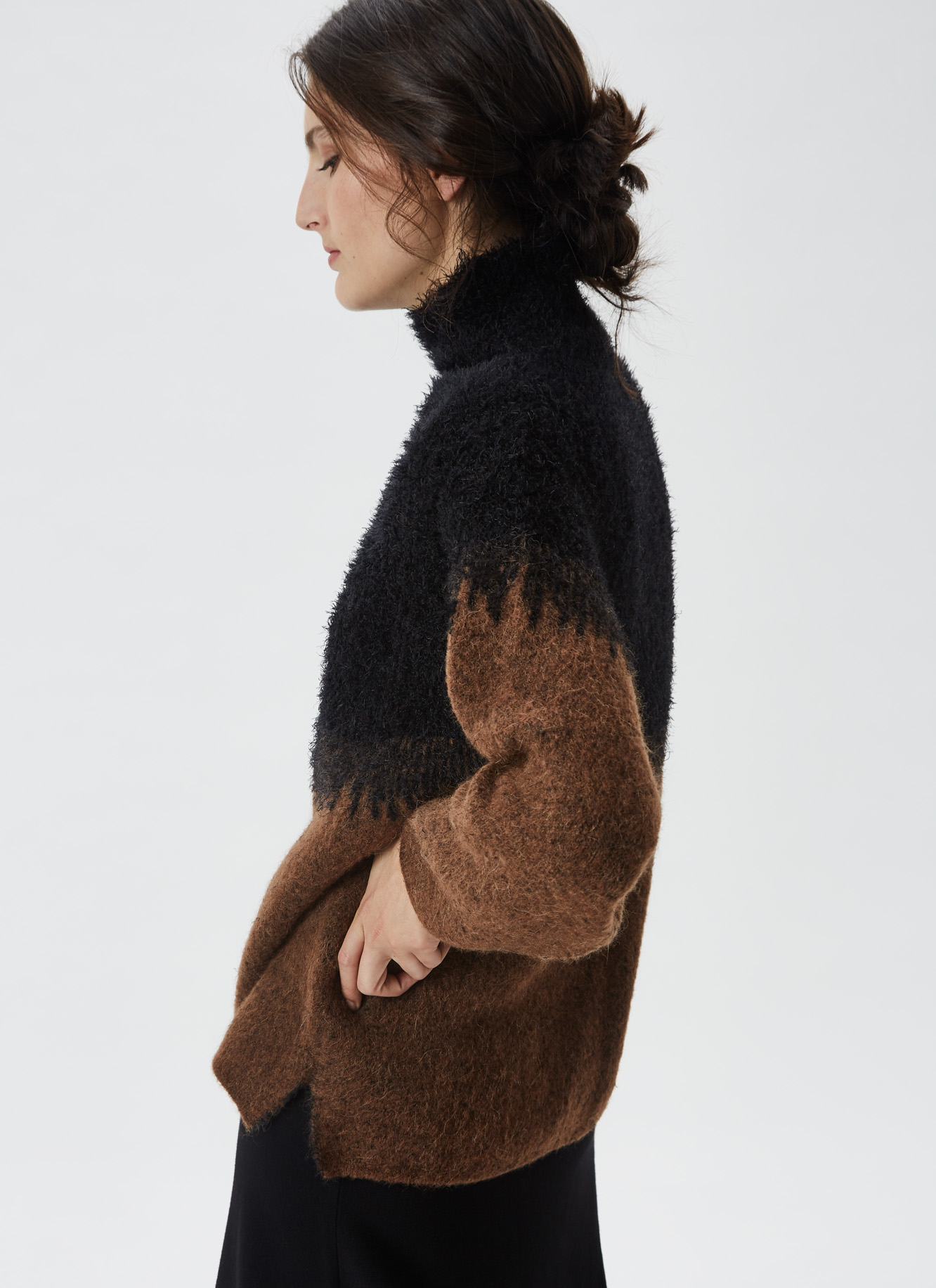Bicolour jacquard sweater image number 2